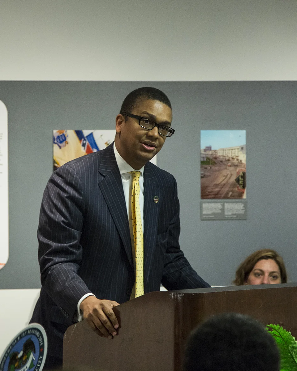Mossi Tull, Smithsonian Anacostia Advisory Board member and native Washingtonian, speaks to the audience about the significance of the event to the museum and the broader Washington, D.C., community. (Photo courtesy of Smithsonian Institution)