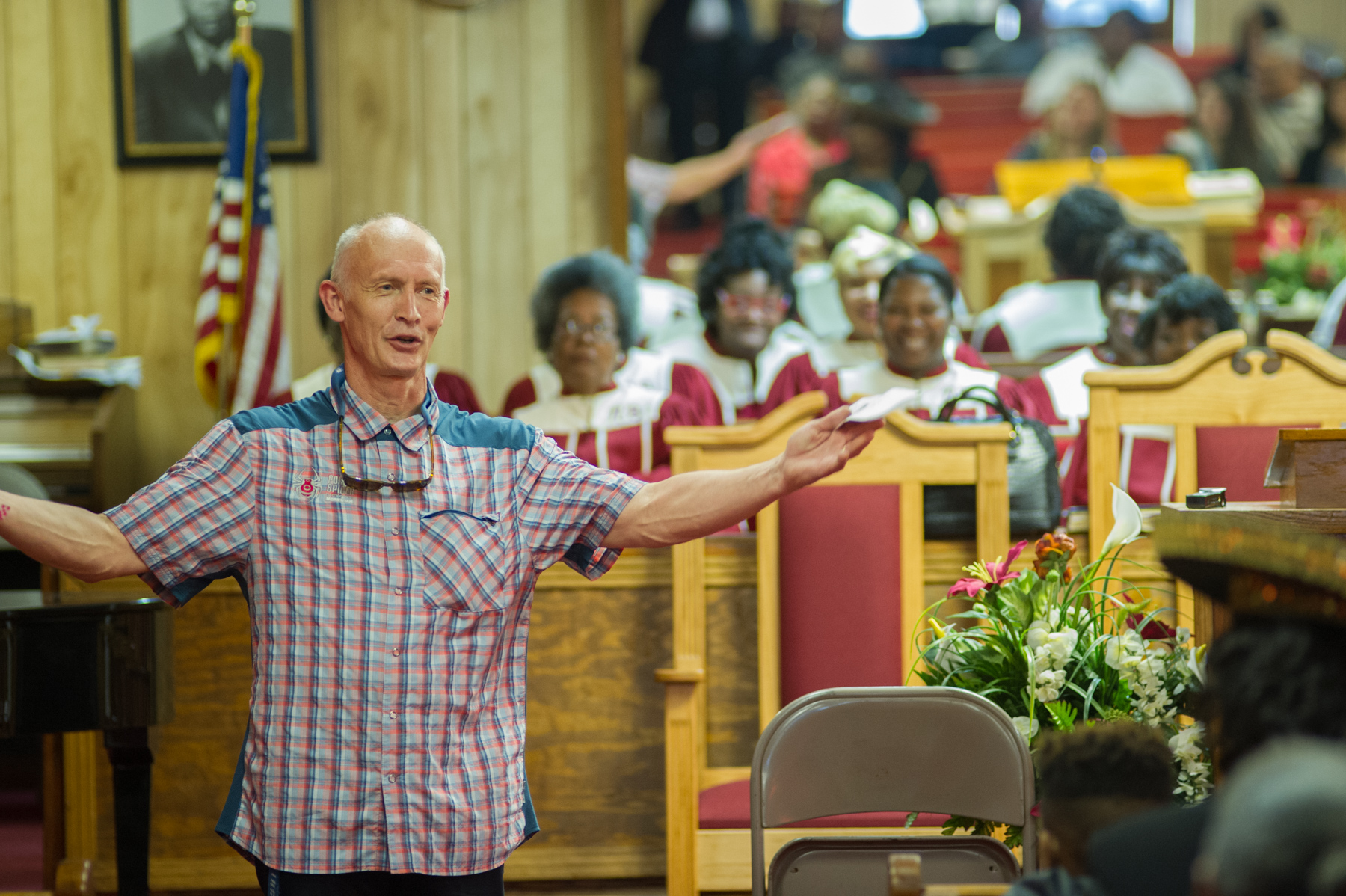  Anders Roddar thanks the congregation at New Bethel Missionary Baptist Church in Clarksdale for their hospitality. 