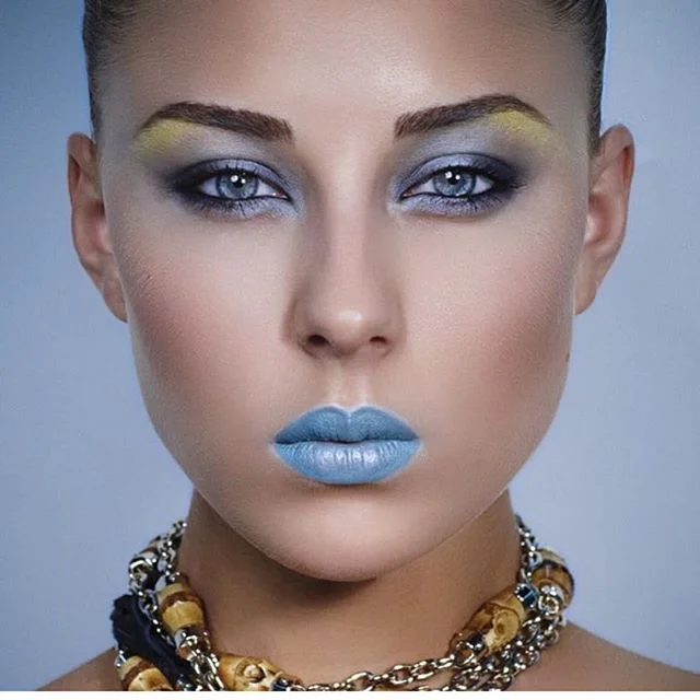 Beautiful warrior.  To quickly enhance eye color I just add black kajal pencil and her eyes just popped  makeup by me @olenamakeup .
.
Образ Красивый Воин для журнала Макияж. Что-бы быстро придать выразительности глазам я просто прокрашиваю внутренне