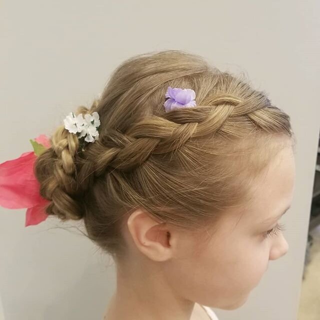 Father daughter #dance  #daddydaughterdance  #tanazsalon #grandrapidssalonspa  #salonusa #modernsalon #updo #cosmoprofbeauty #renefurtererhairproducts #nofilter #girlshairstyle  #braids  #girlsdancing