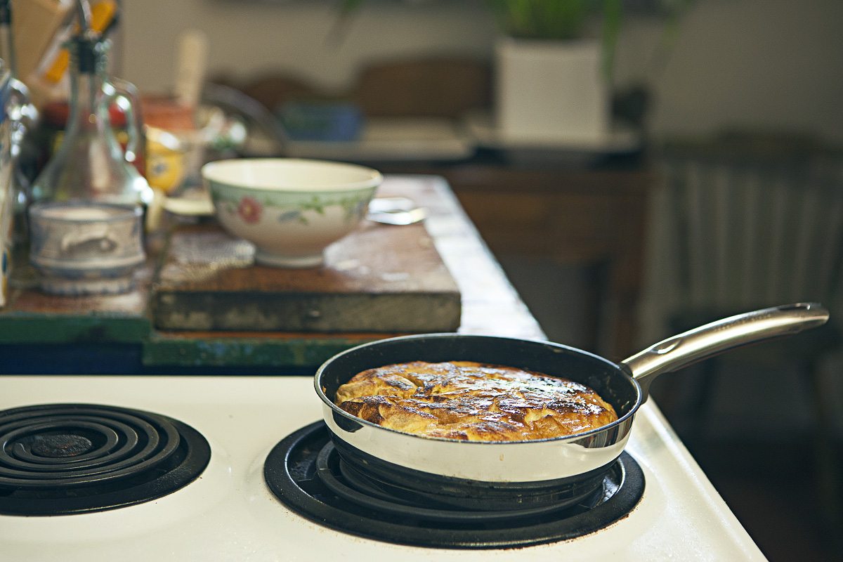 The finished dish should not have any leftover runny-yolks from the egg running all over the plate and you should be able to transfer it onto a serving plate without difficulty.