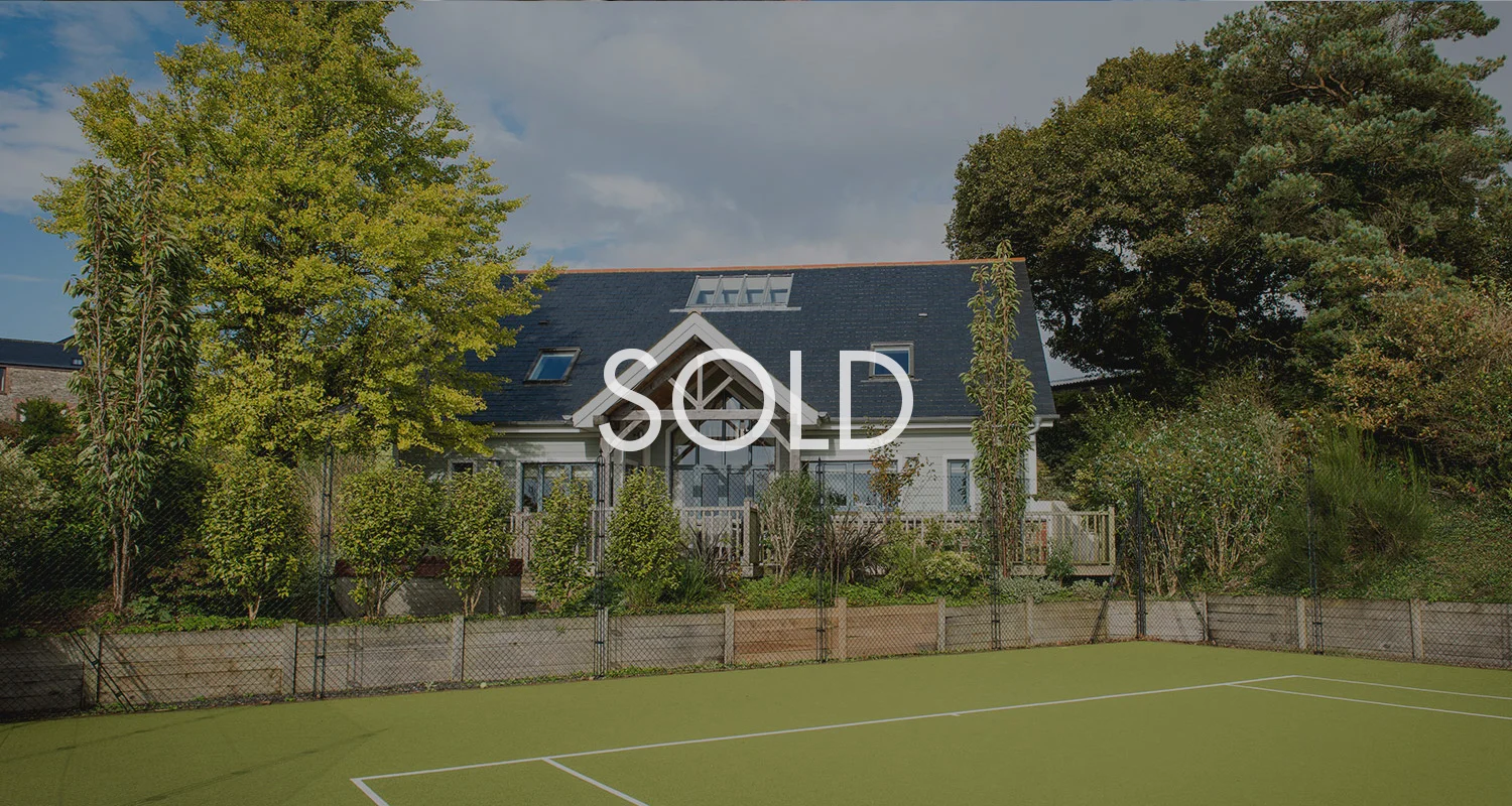 Courtyard-appartment-hero-sold.jpg