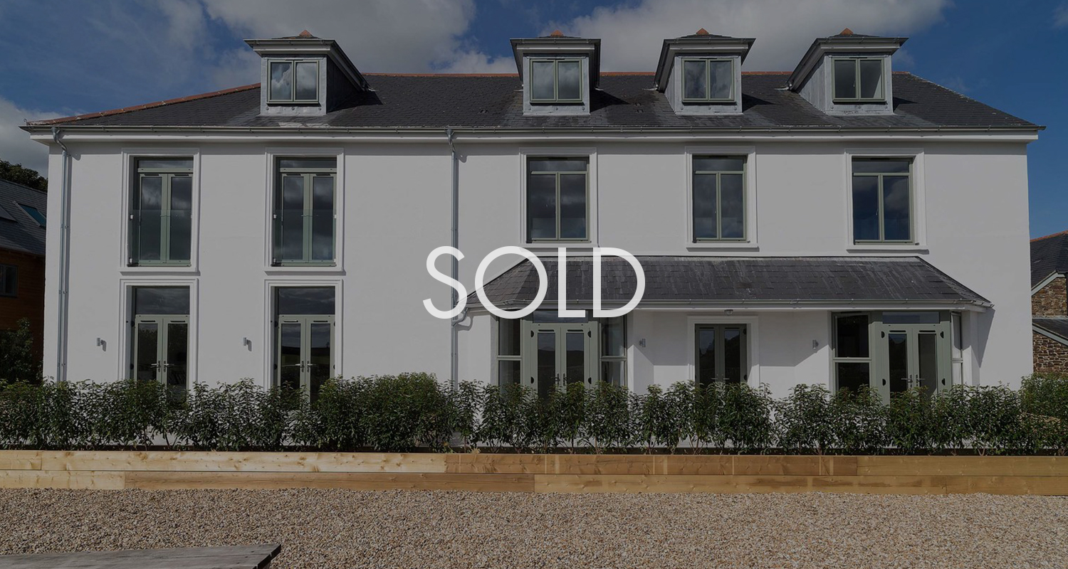 7TheManorHouse_Hero_Sold.jpg