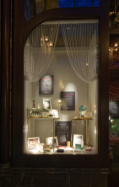 Morris_Perfume_Display_Case.jpg