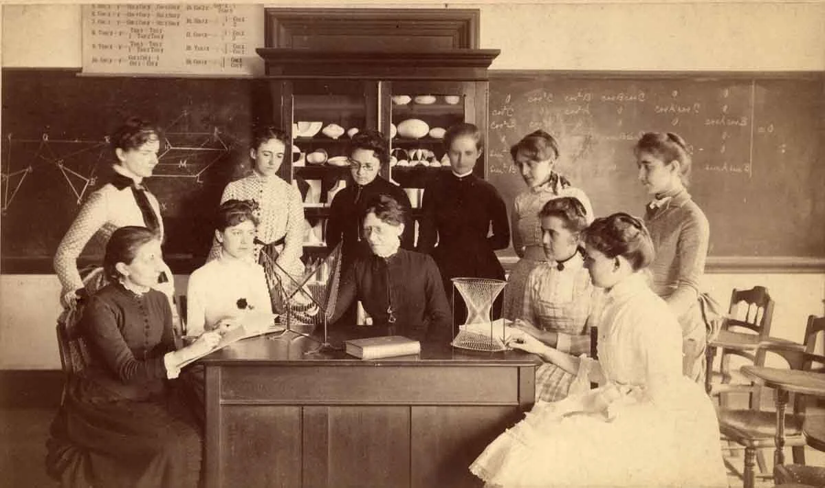 Seaver-MathematicsClass-1886.jpg
