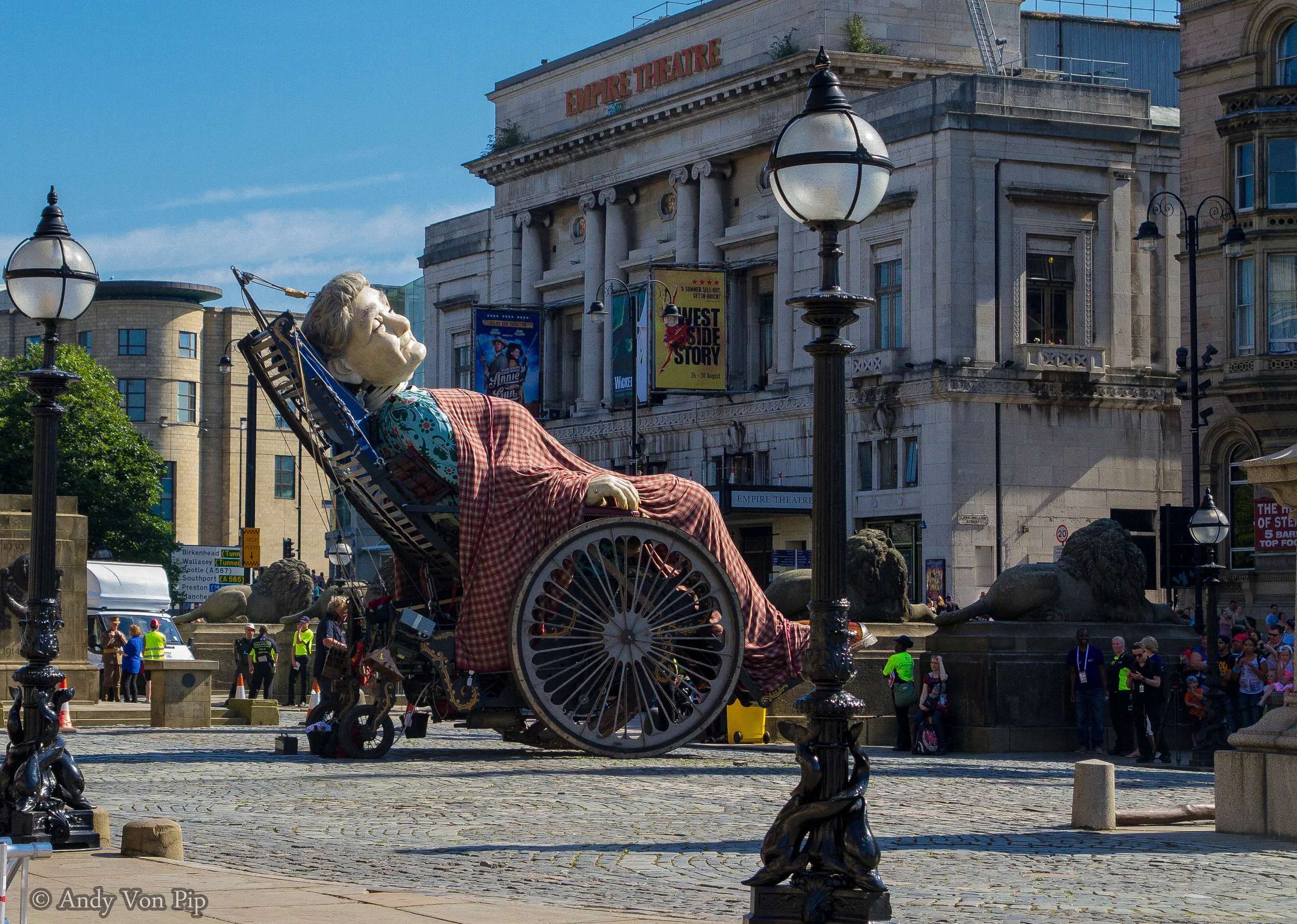 Liverpool Giants - Grandma