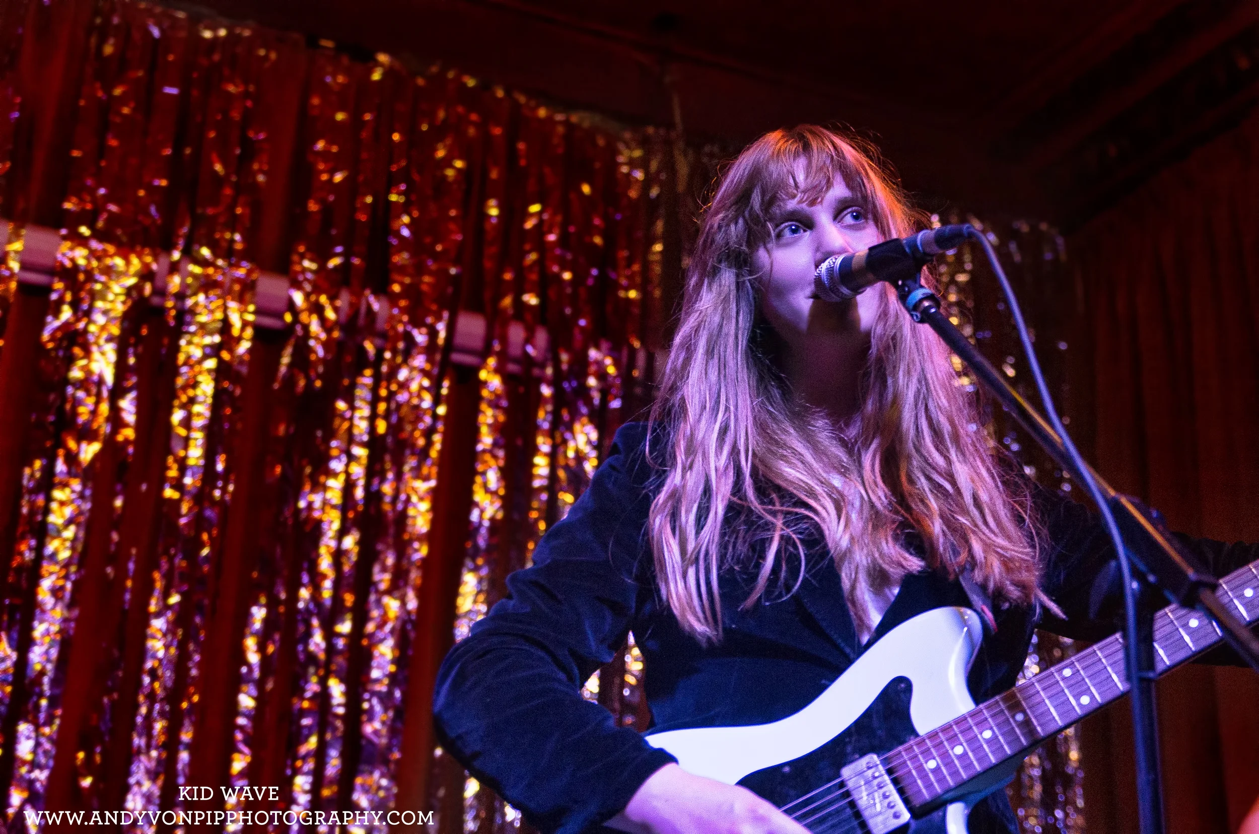 Lea Emmery - Kid Wave - Gullivers - Manchester 2015