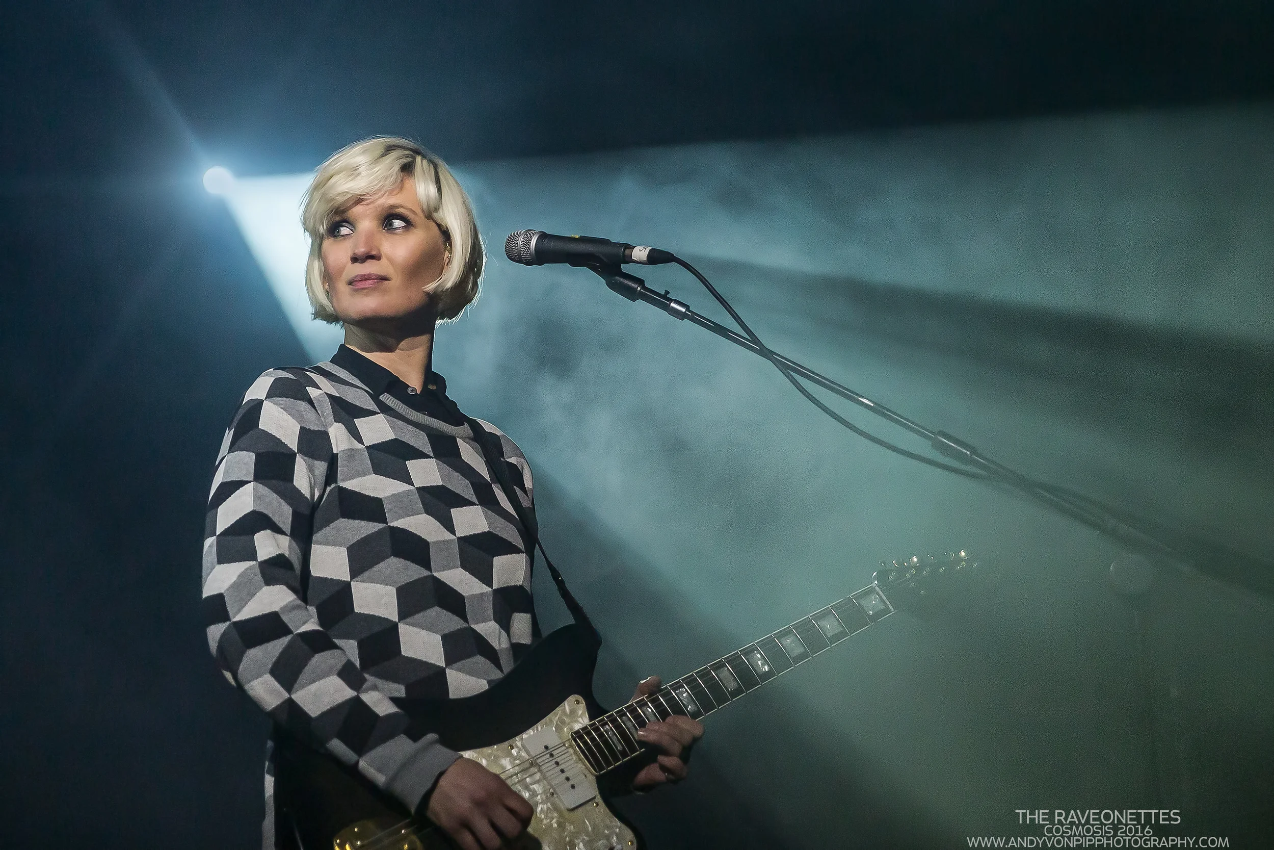 Sharin Foo - The Ravonettes - Cosmosis Festival Manchester 2016