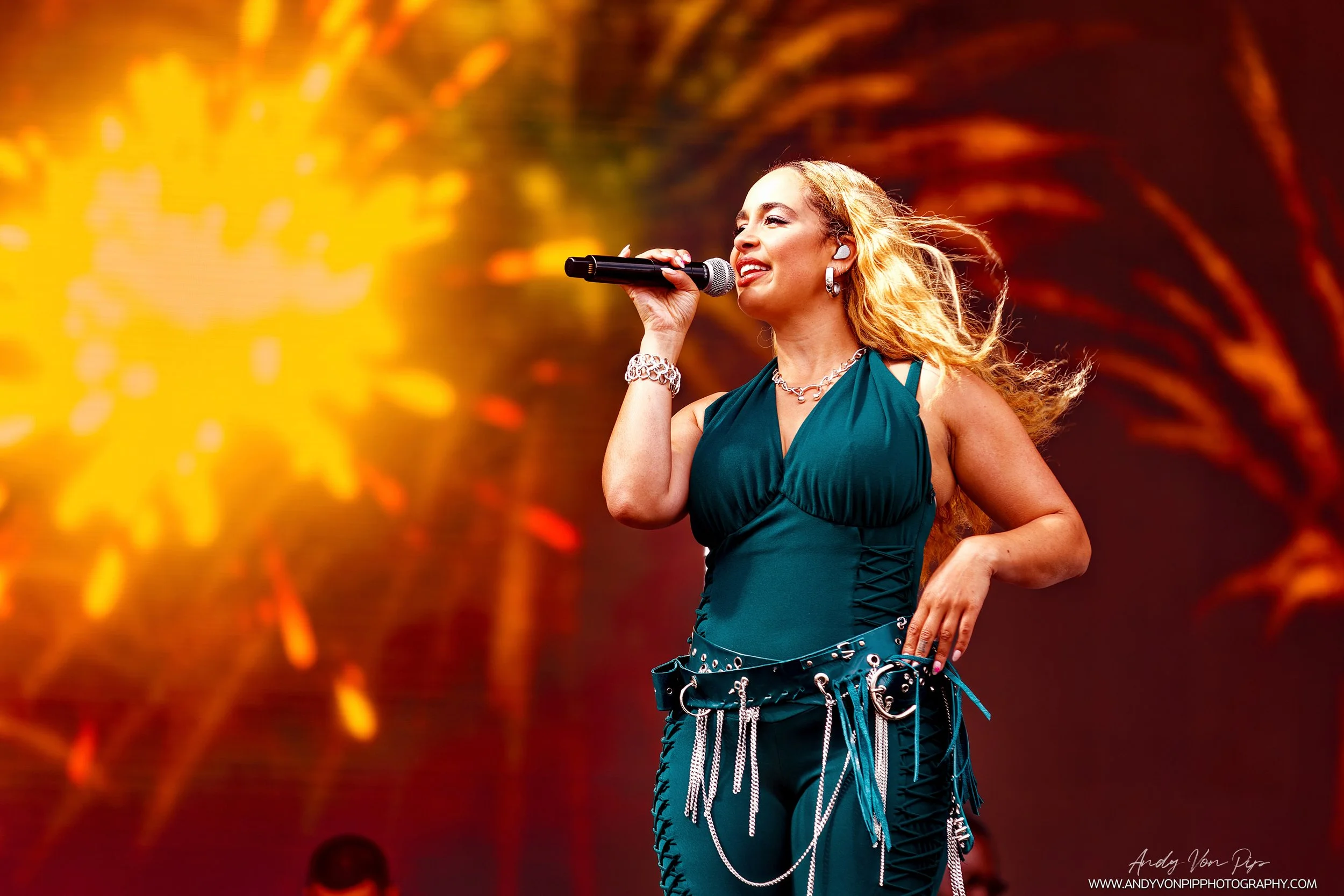 Jorja Smith -  BBC Radio 1 Big Weekend - Liverpool