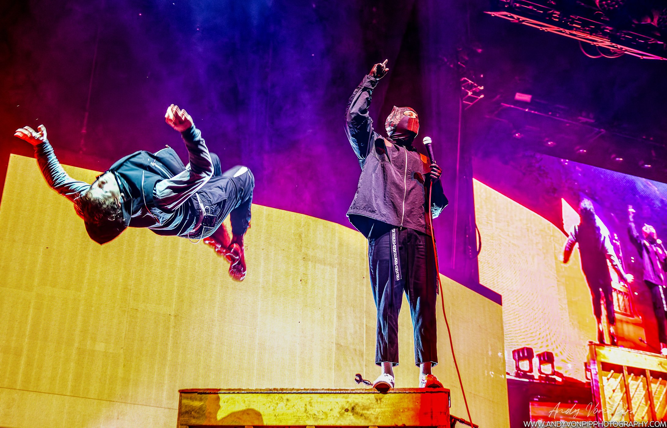 Josh Dun and Tyler Joseph of Twenty One Pilots perform onstage at AO Arena Manchester.