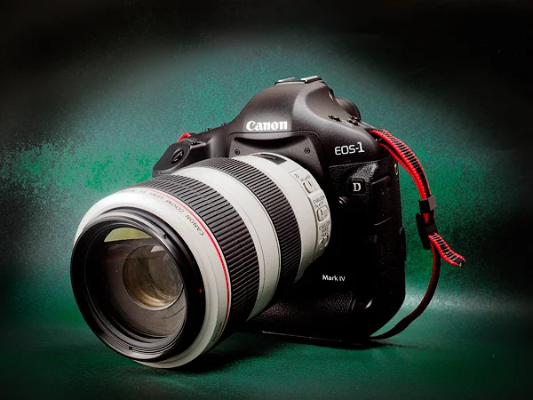 Canon 8-15 mm f/4 L Fisheye USM - Objectif Photo Fisheye
