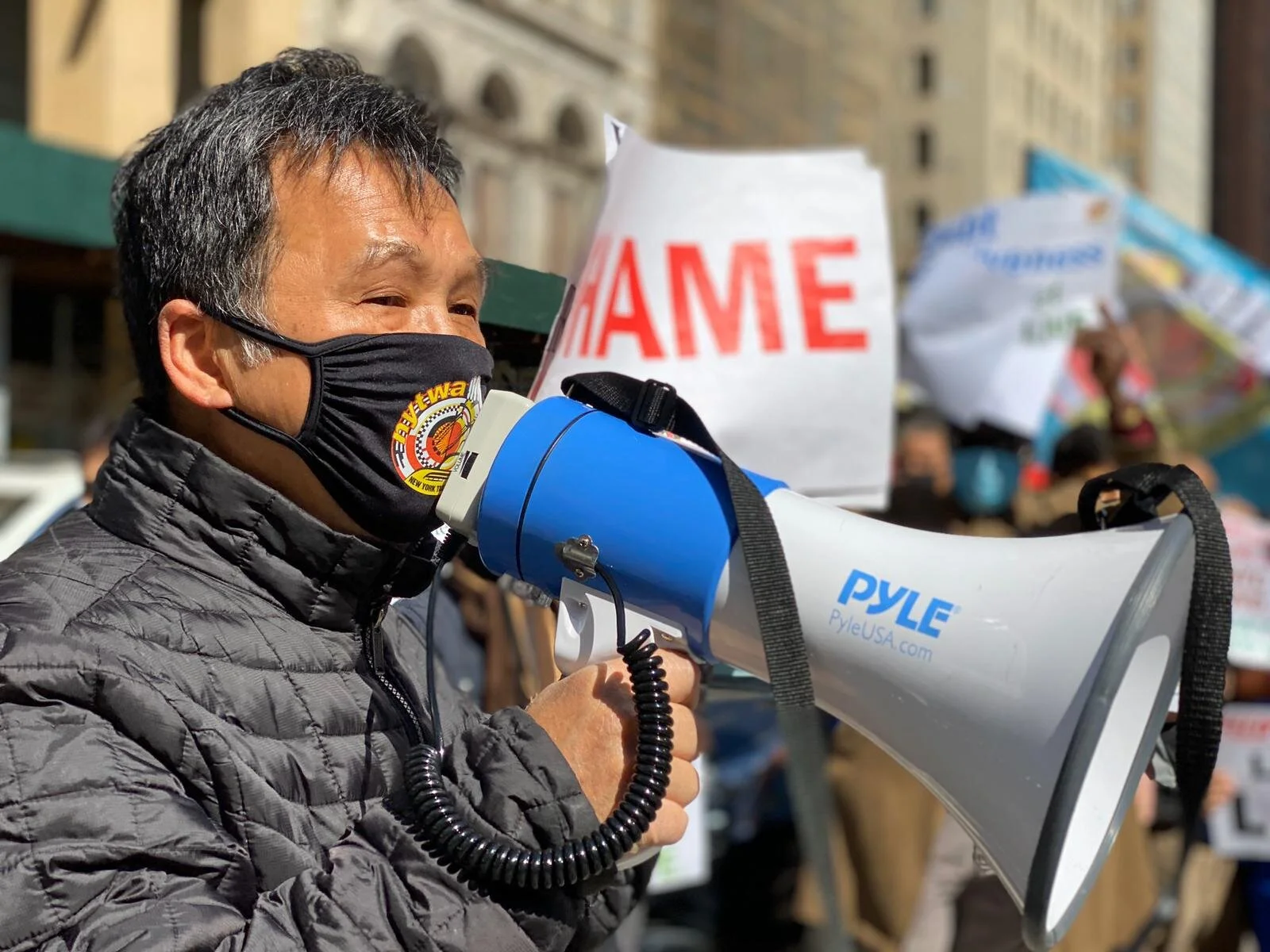 Cabbies Resume Protests Against Mayor's Hedge Fund Bailout Plan