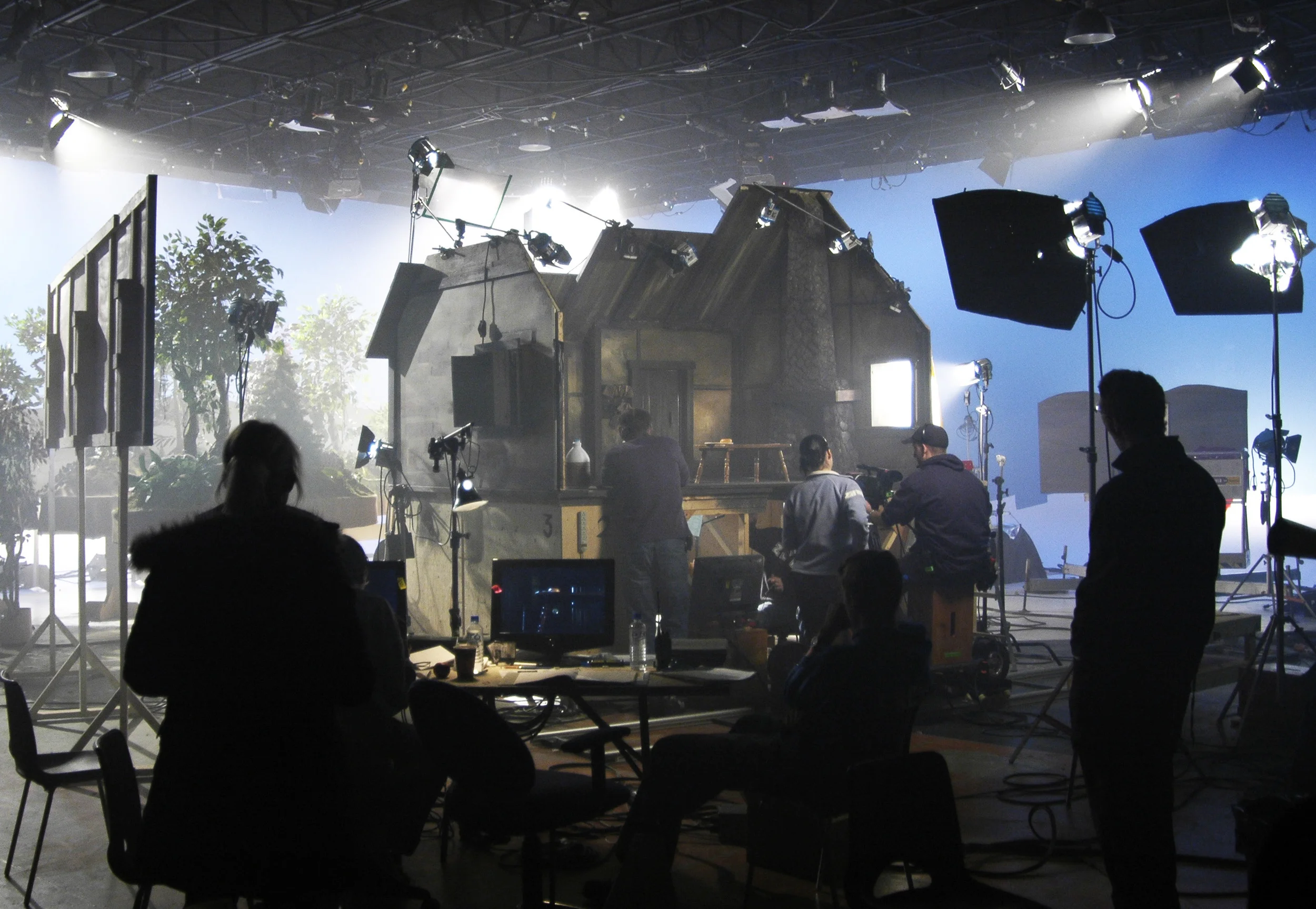 Grimm Set_01.jpg