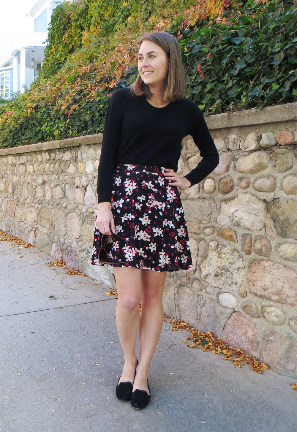 Black Tights with Floral Skirt Outfits (10 ideas & outfits