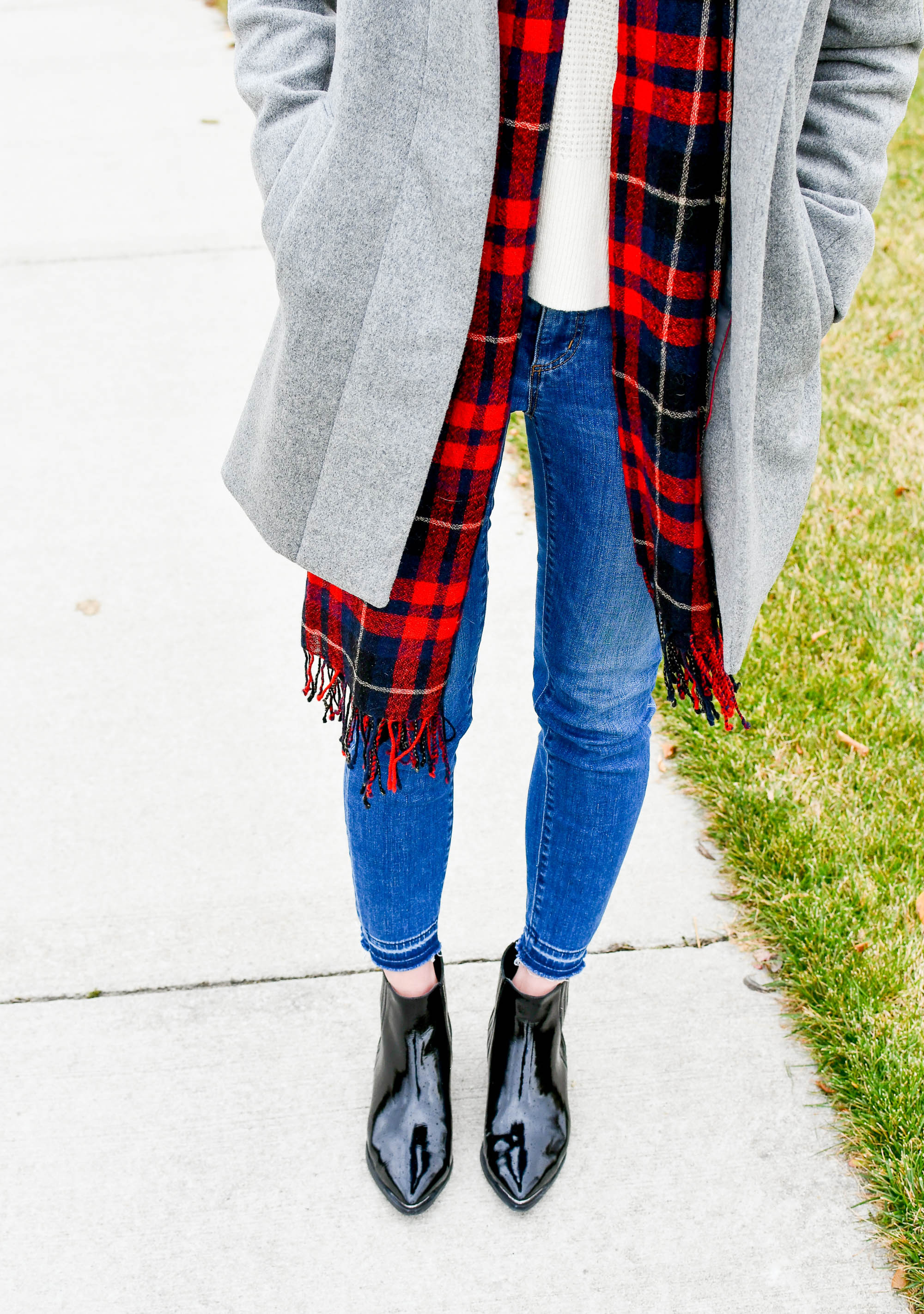 red-plaid-scarf-fall-outfit.jpg
