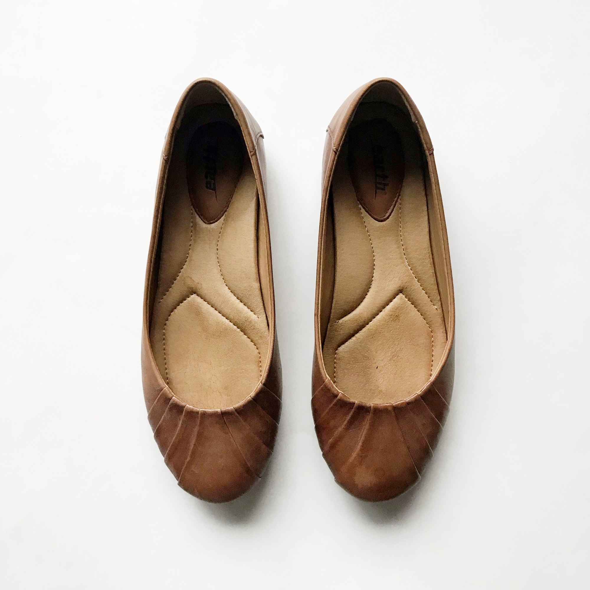 Earth Bellwether flats in brown — Cotton Cashmere Cat Hair