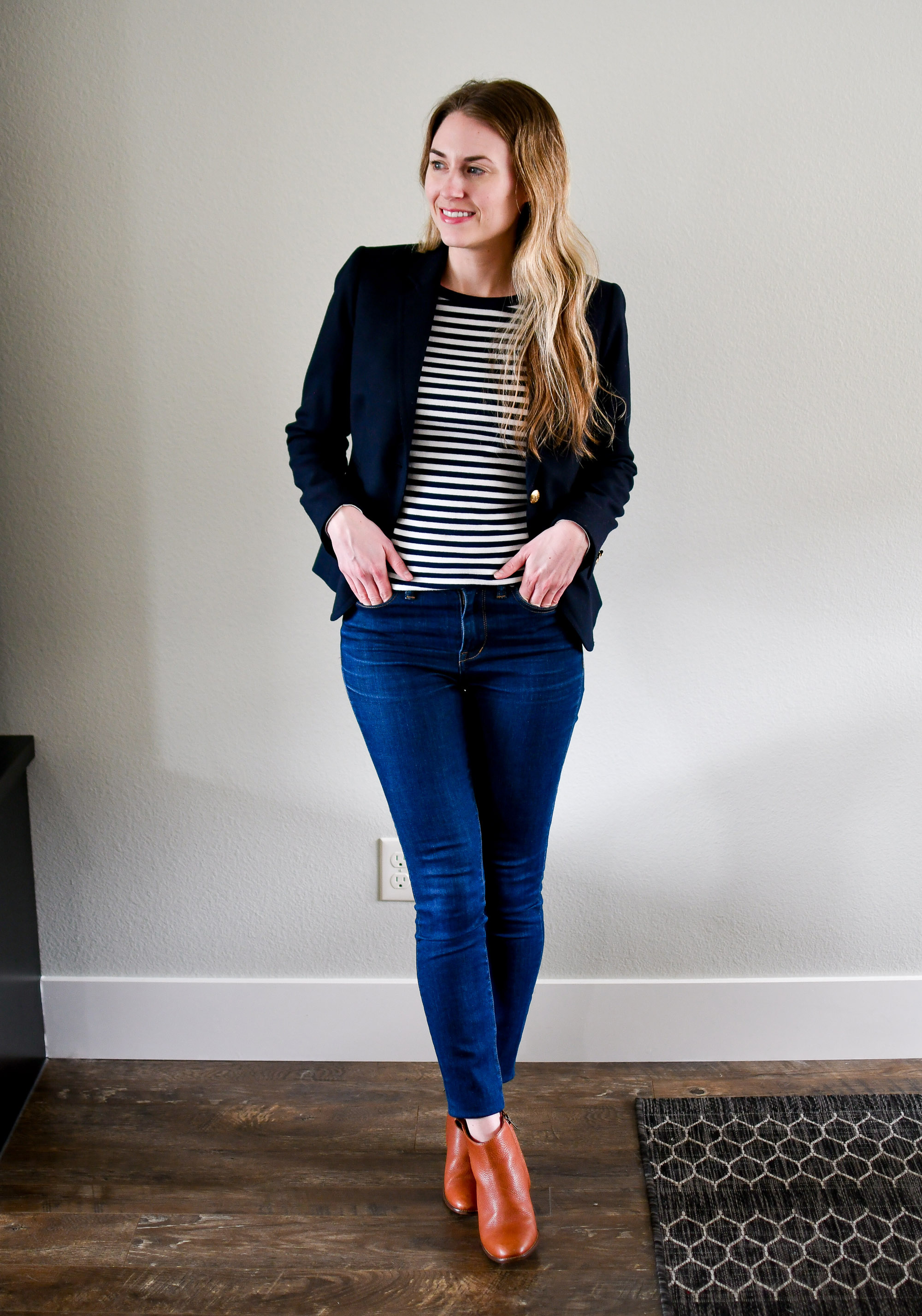 Navy blazer spring work outfit with striped tee and ankle boots — Cotton Cashmere Cat Hair