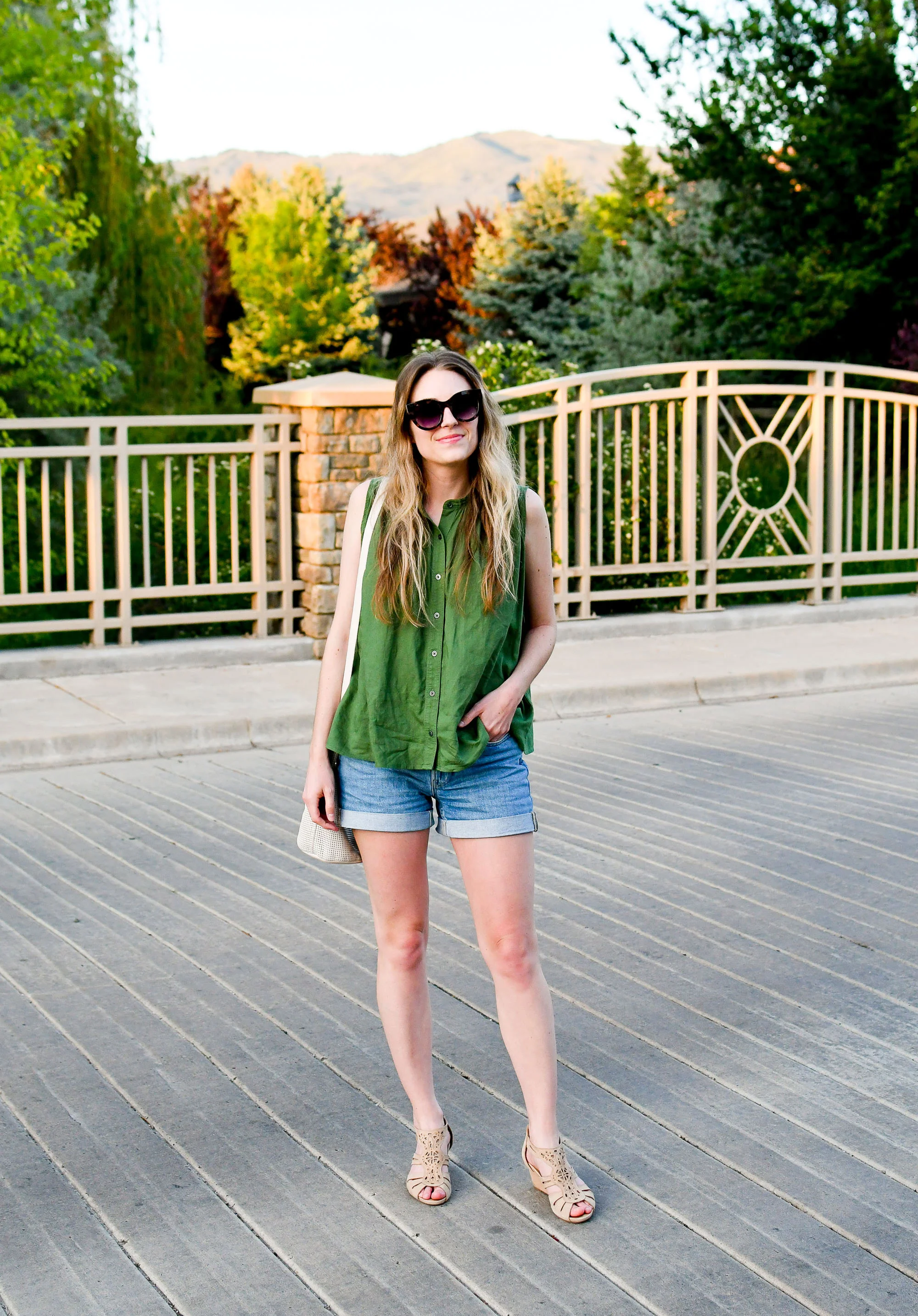 beige sandals outfit