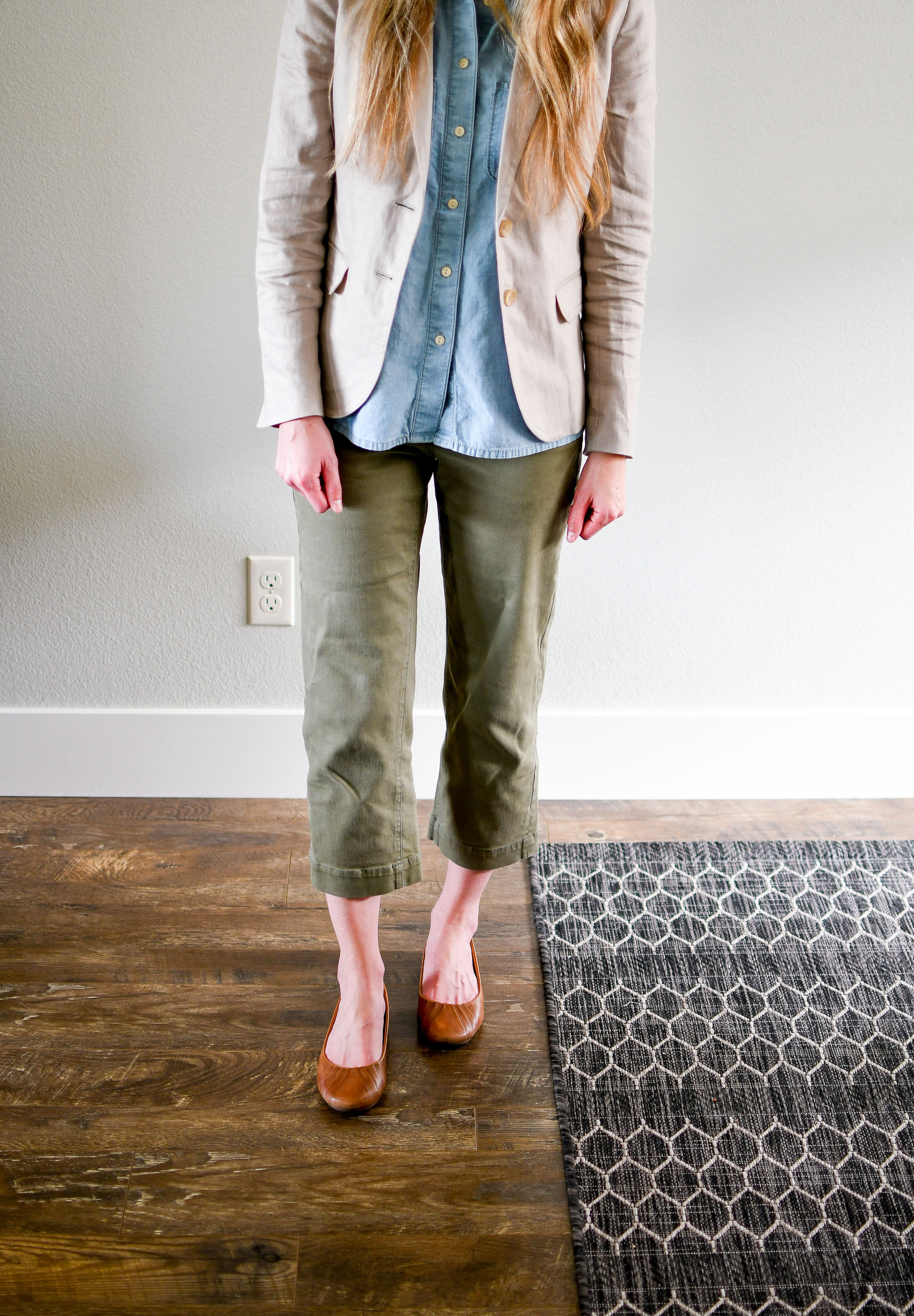 Straight leg crop pants outfit with chambray shirt — Cotton Cashmere Cat Hair