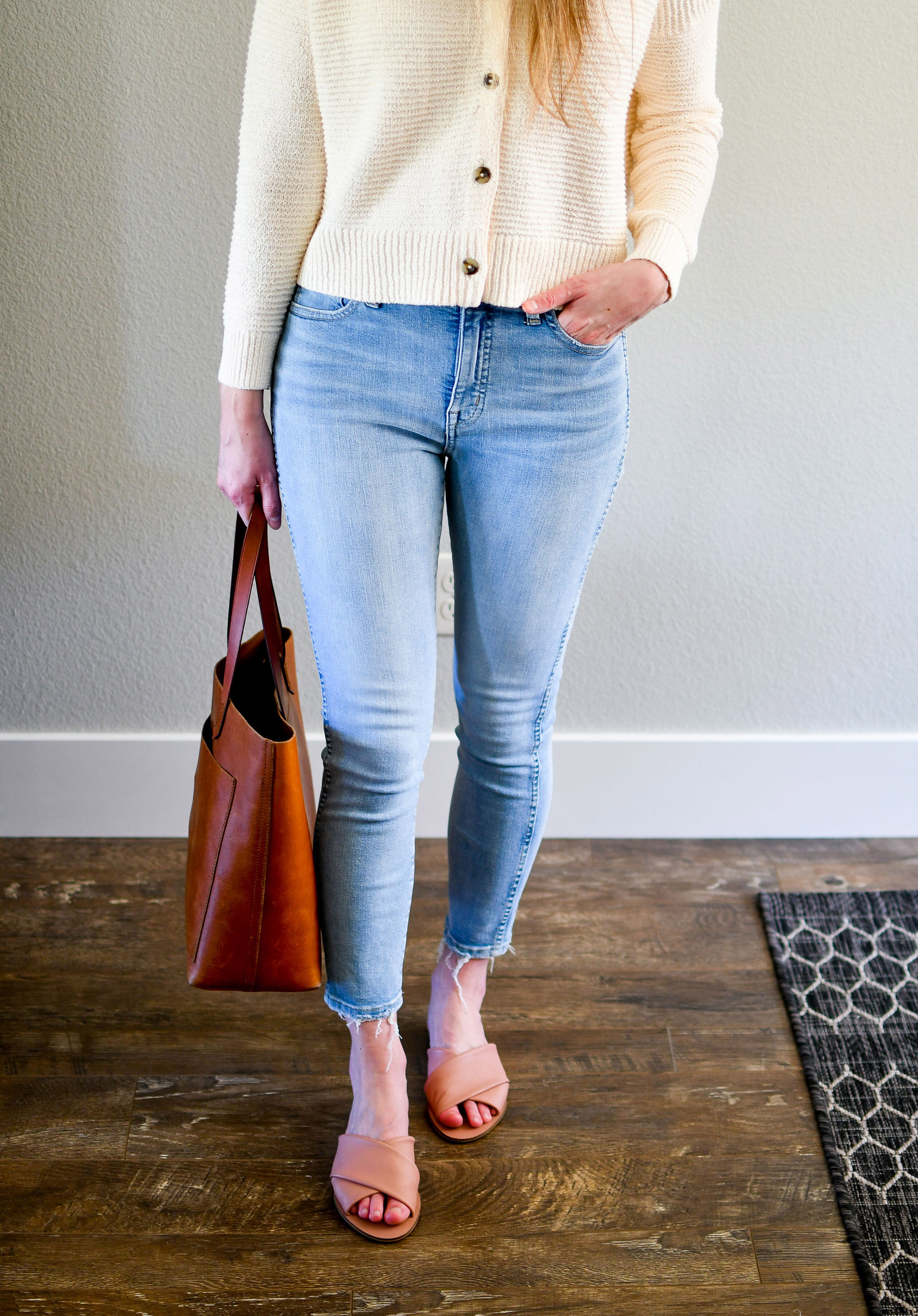 Madewell spring outfit: Deville cardigan sweater, skinny jeans in Wheeler wash, medium Transport tote — Cotton Cashmere Cat Hair