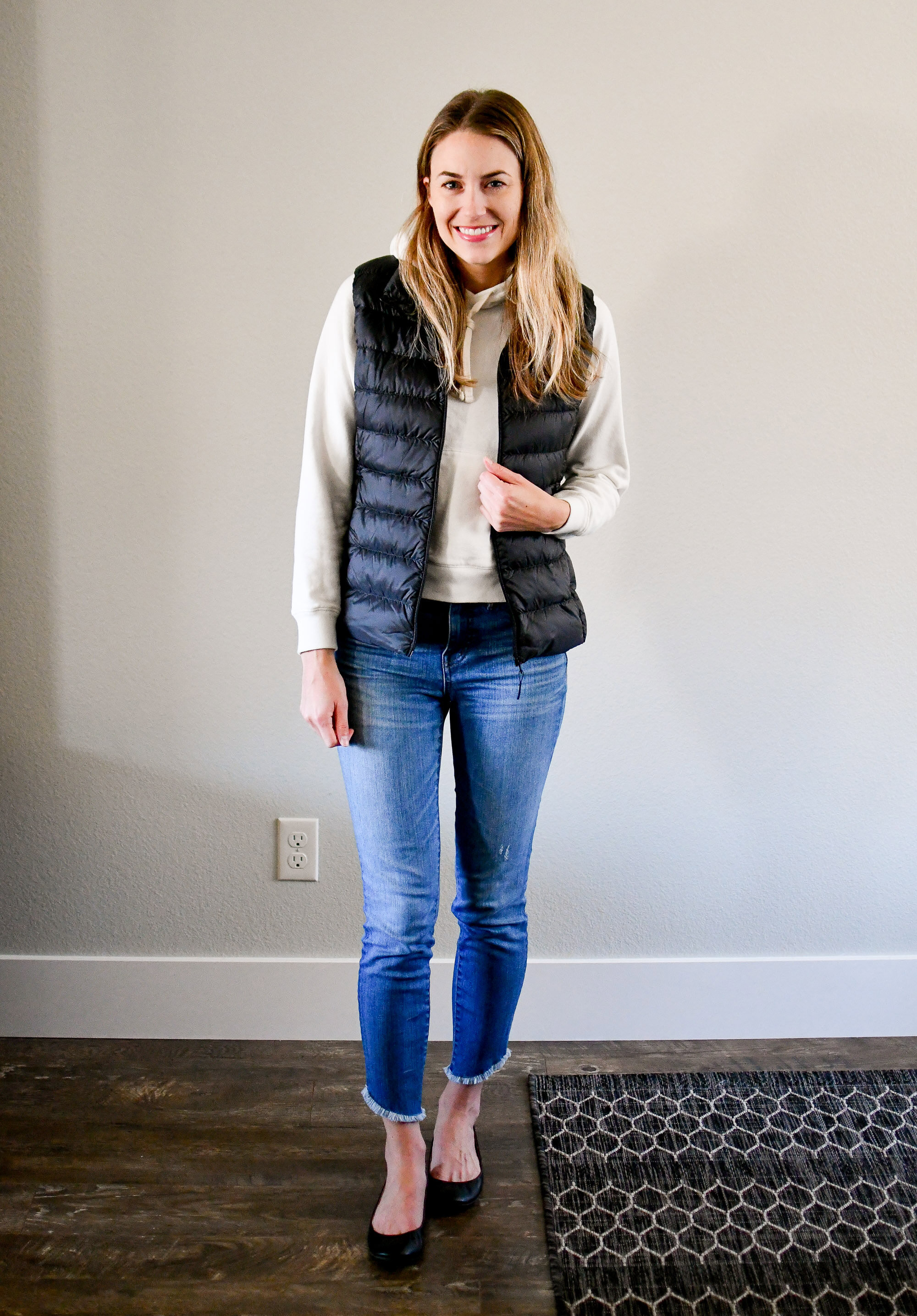 Fall outfit to wear to work from home / puffer vest + cropped sweatshirt + stretchy cropped jeans + black flats — Cotton Cashmere Cat Hair