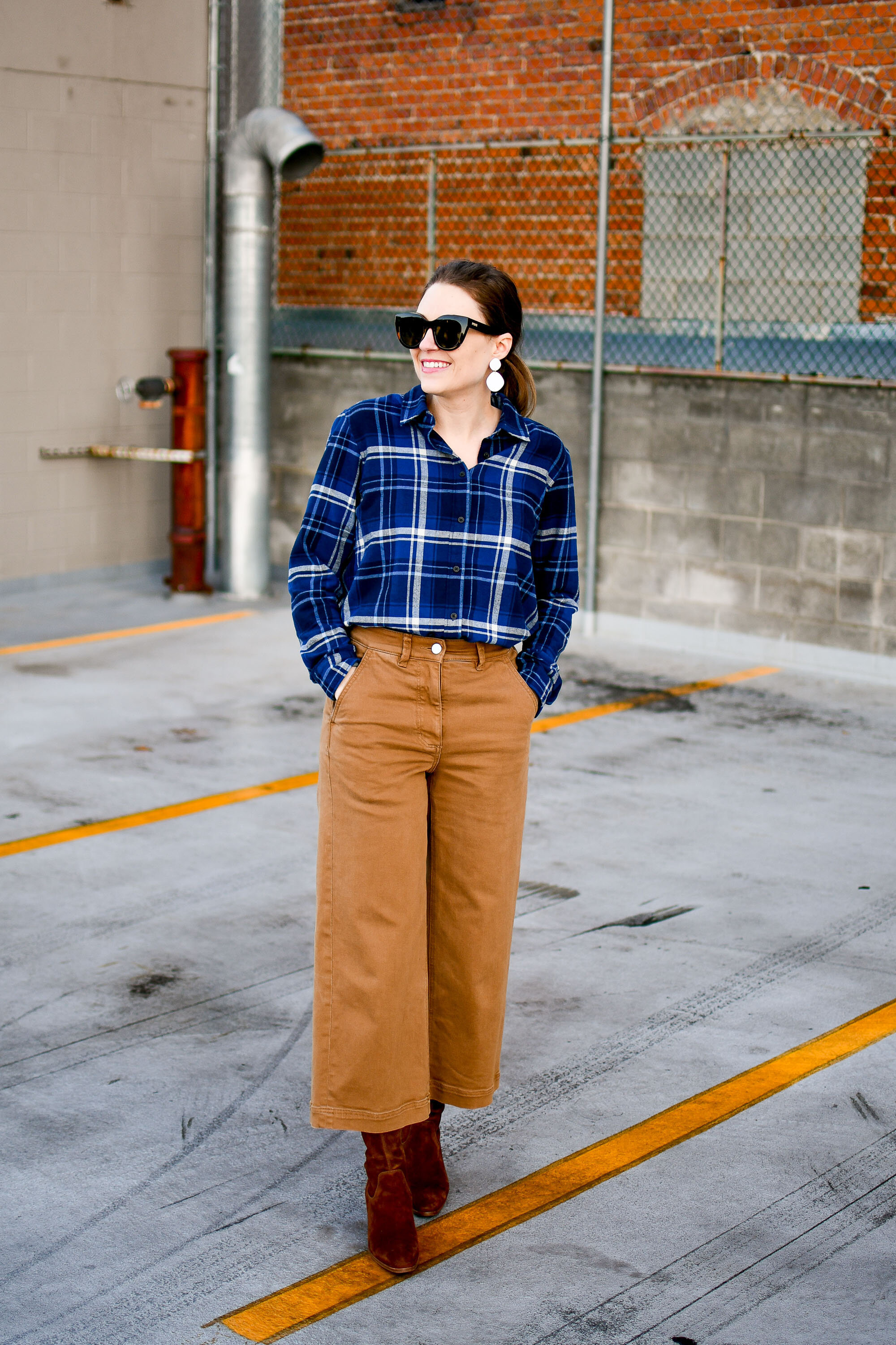Patent Rusty intellectual How to Style Wide Leg Crop Pants (7 Outfit Ideas!)