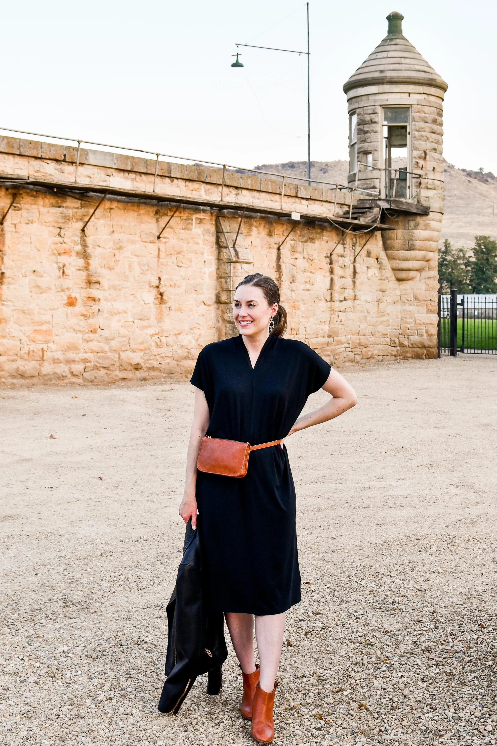 What to wear at the Old Idaho Penitentiary | dressy fall outfit idea | Cotton Cashmere Cat Hair