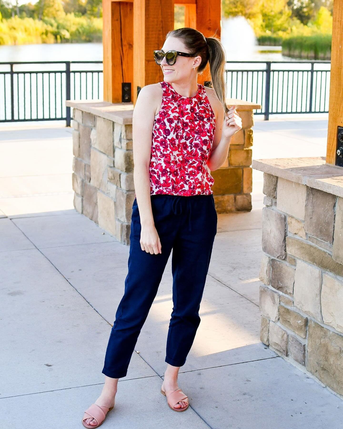 ☀️ Linen Pants Outfit Ideas ☀️ It&rsquo;s just about time to pull out all the linen things! Linen (and linen-blend) pants are the quintessential spring/summer pants, and I rounded up 15 outfit ideas featuring linen pants on CCCH. 

You can wear them 