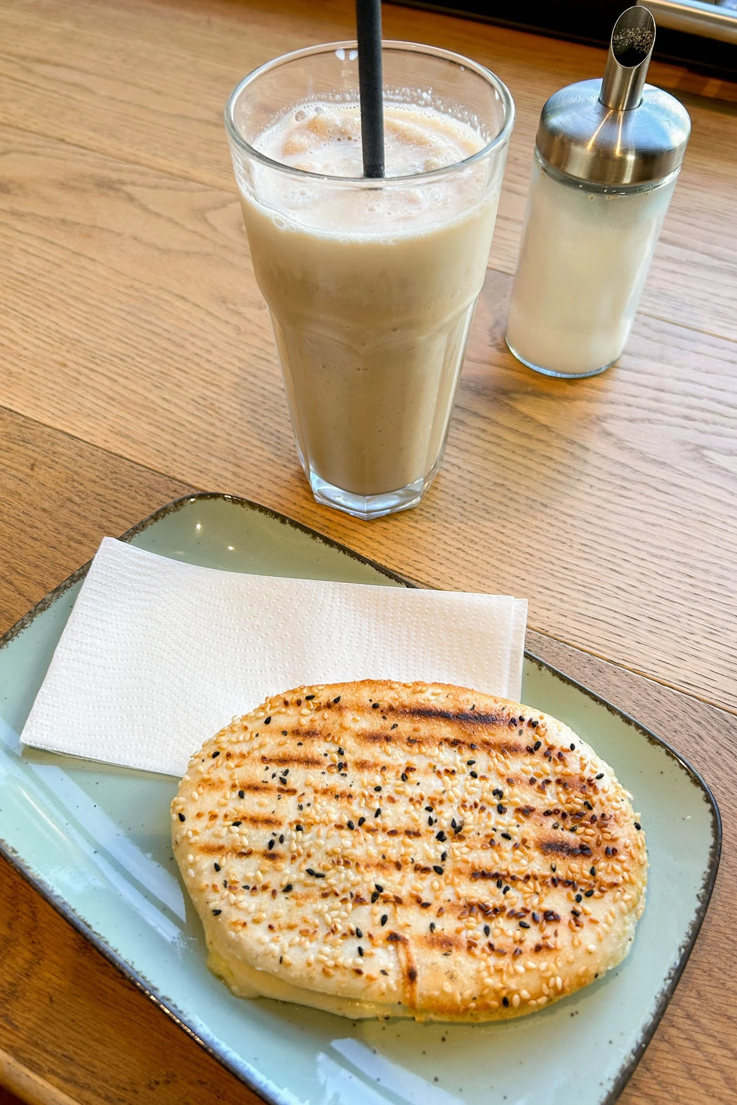 Munich Itinerary: Cafe Lehel | Cotton Cashmere Cat Hair