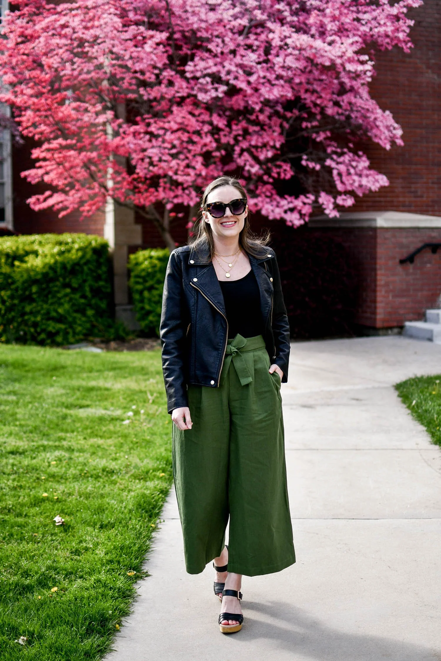 How to Style Wide Leg Pants if You're Petite | Cotton Cashmere Cat Hair