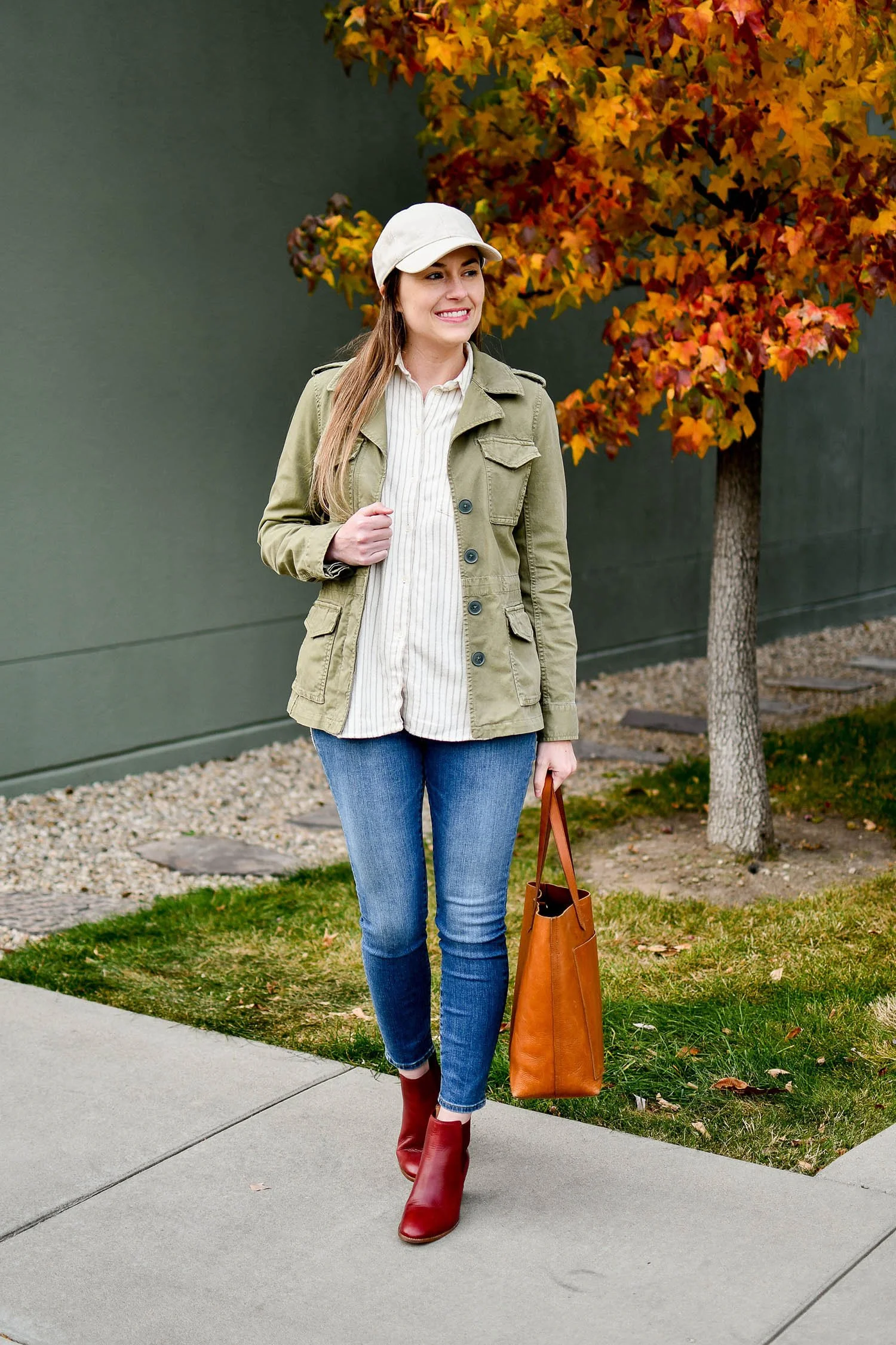 Flannel Shirt Outfit: Wear Your Favorite Things | Cotton Cashmere Cat Hair