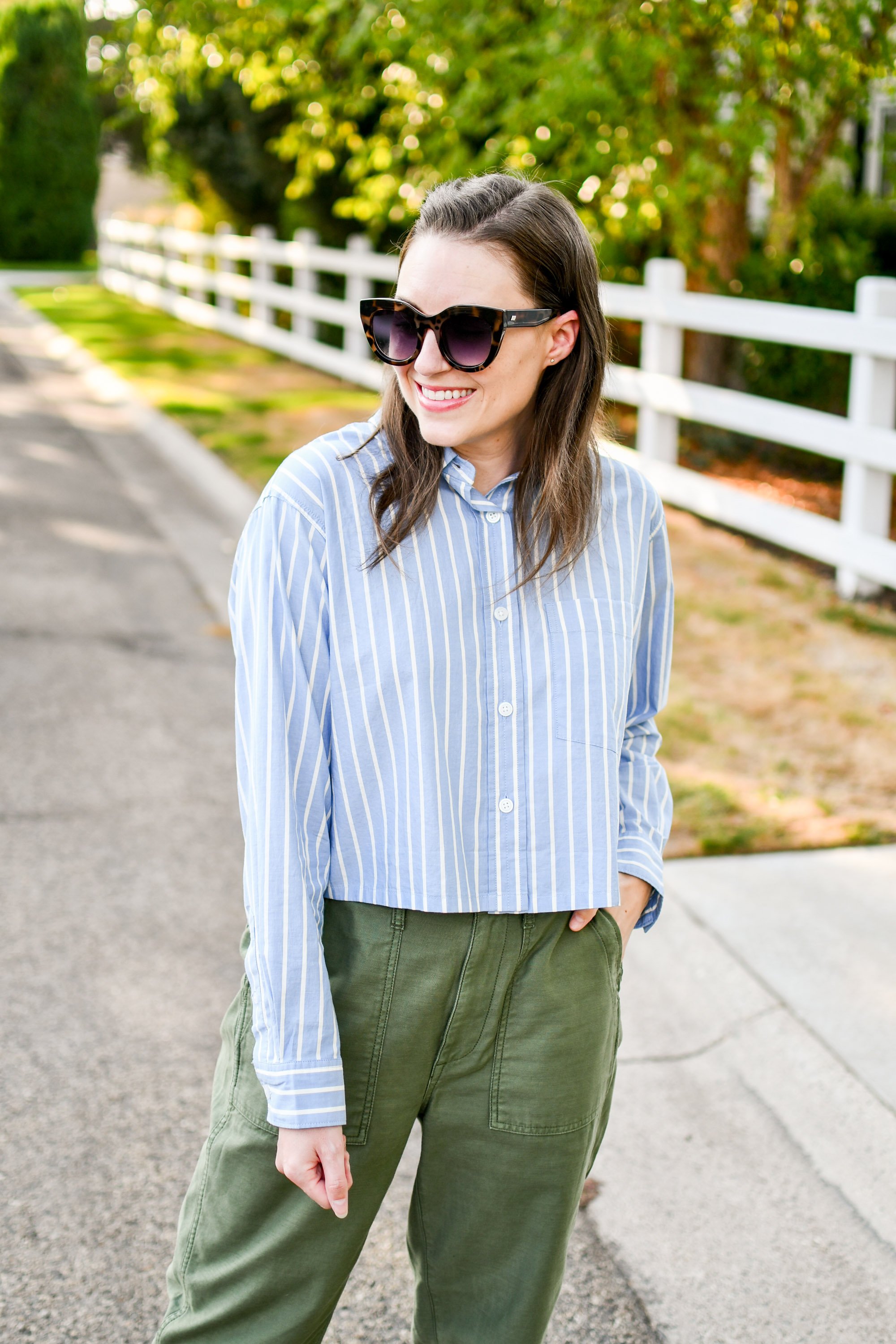 How To Style Cargo Pants If You'Re Petite