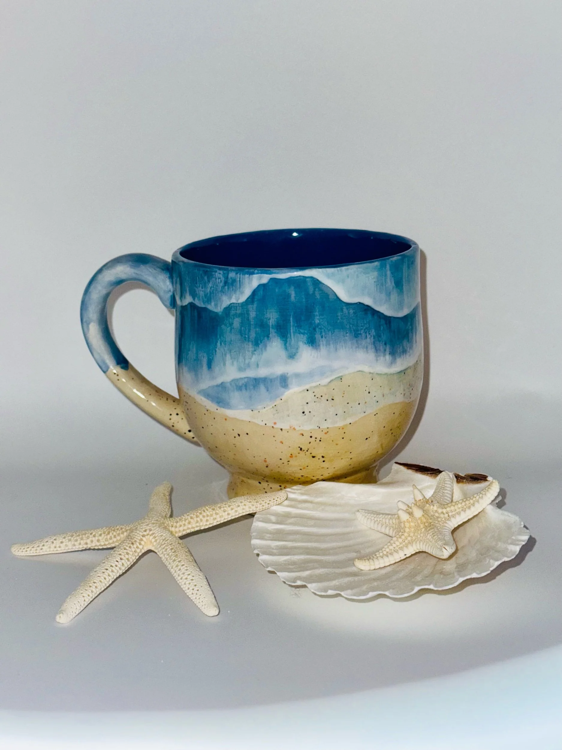 Waves &amp; Lattes Mug Class