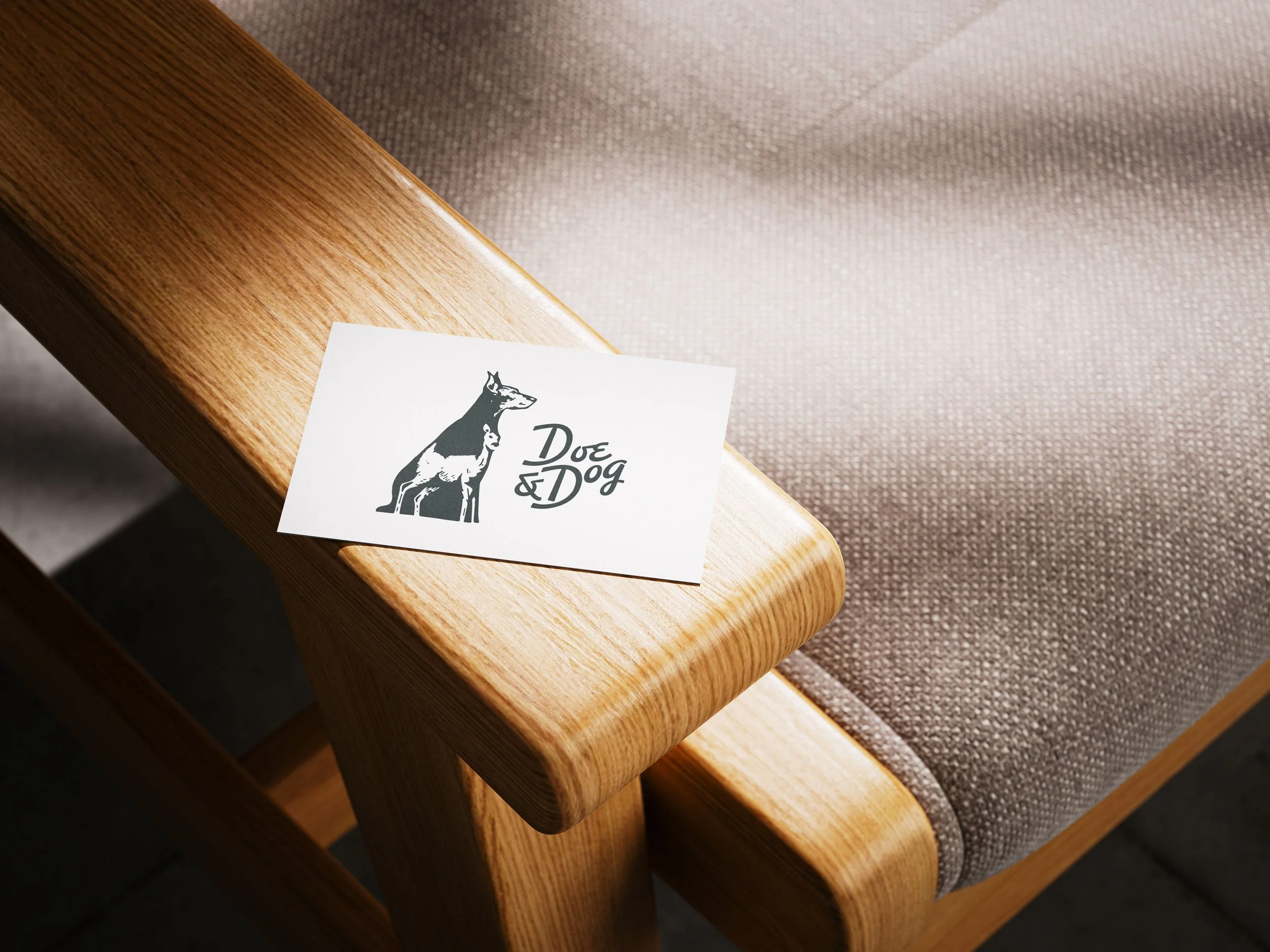 doe&dog_businesscard_mockup.jpg