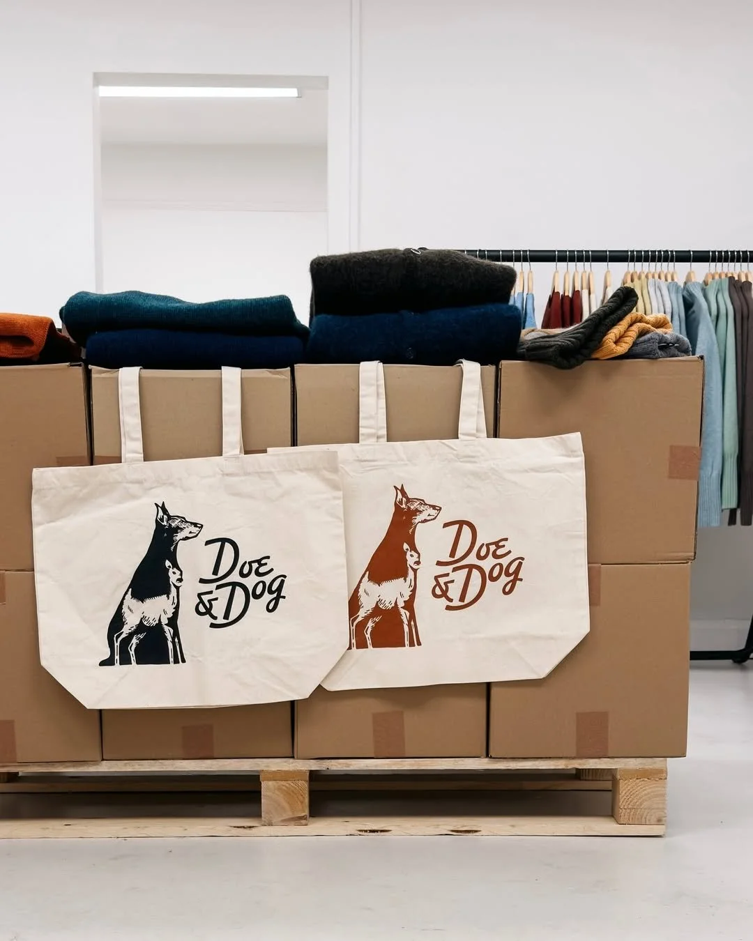 doe_dog_tote_bag.jpg