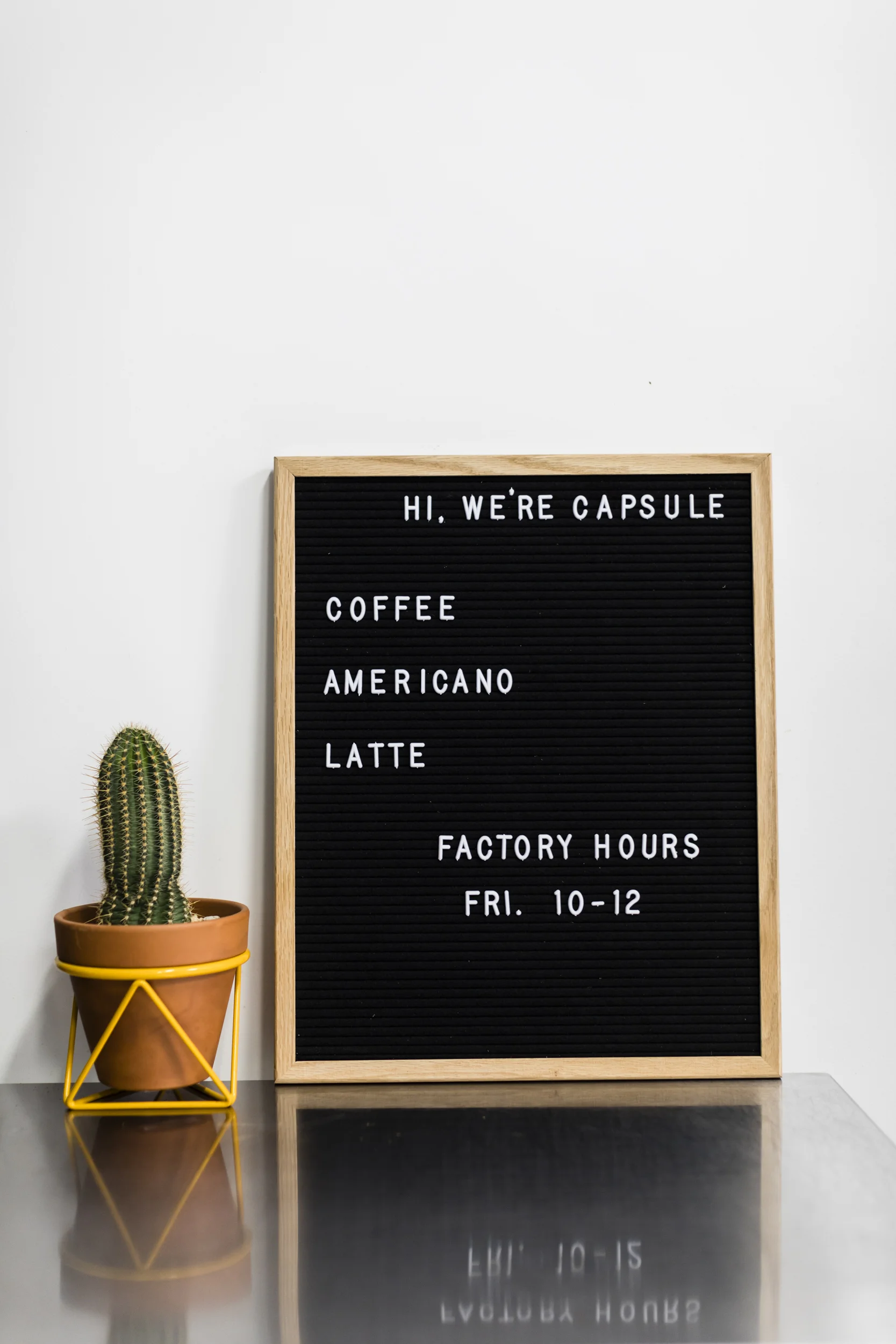 minimalist coffee bar (Copy)