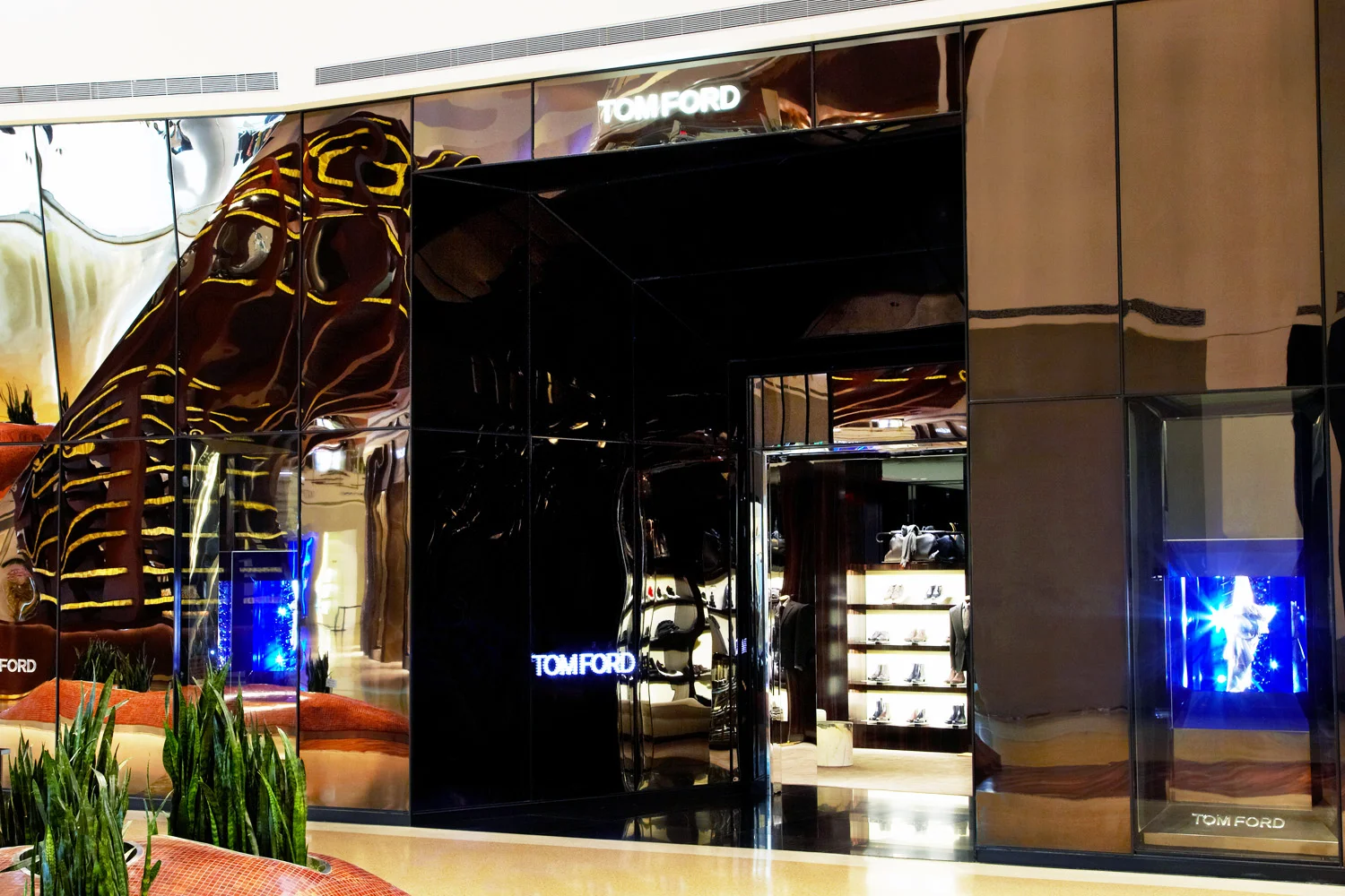 LAS VEGAS STORE_13.jpg
