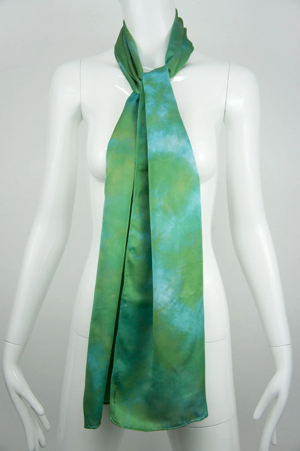 Shoemaker-Scarf08-Model-72.jpg
