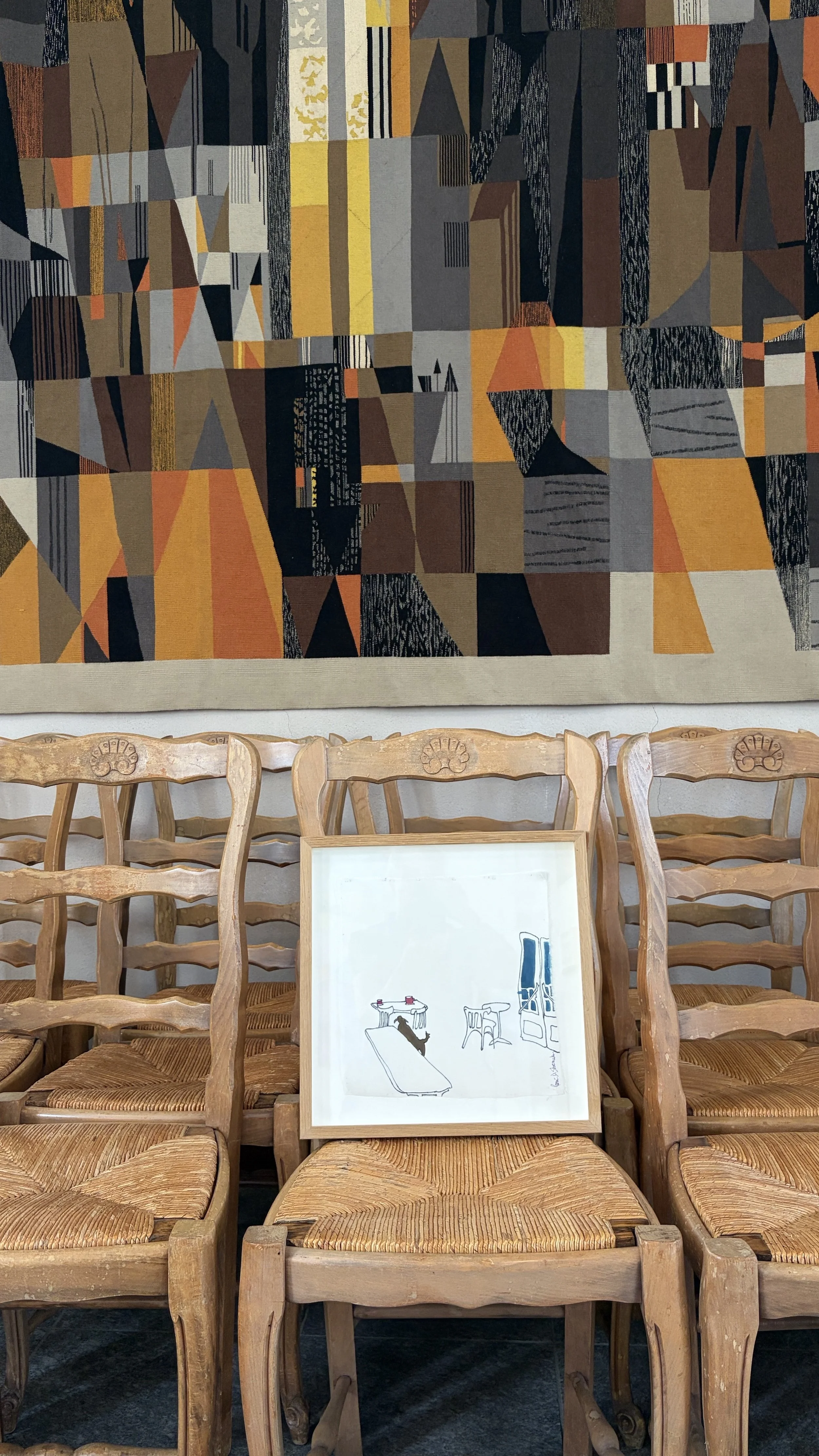 ReneShoemaker-TassesRouges-2026-chair-swap.jpg