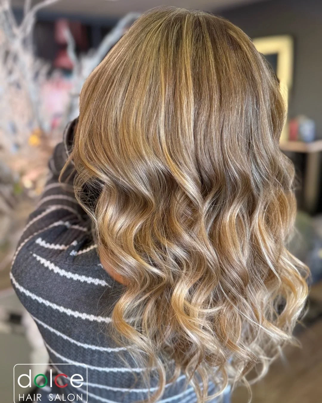 New hair, new confidence.

Ladies of Lexington, are you ready for a stunning hair transformation? Whether you&rsquo;re craving a bold new color, lived-in balayage, or a fresh, face-framing cut, Dolce Hair Salon is here to bring your hair goals to lif