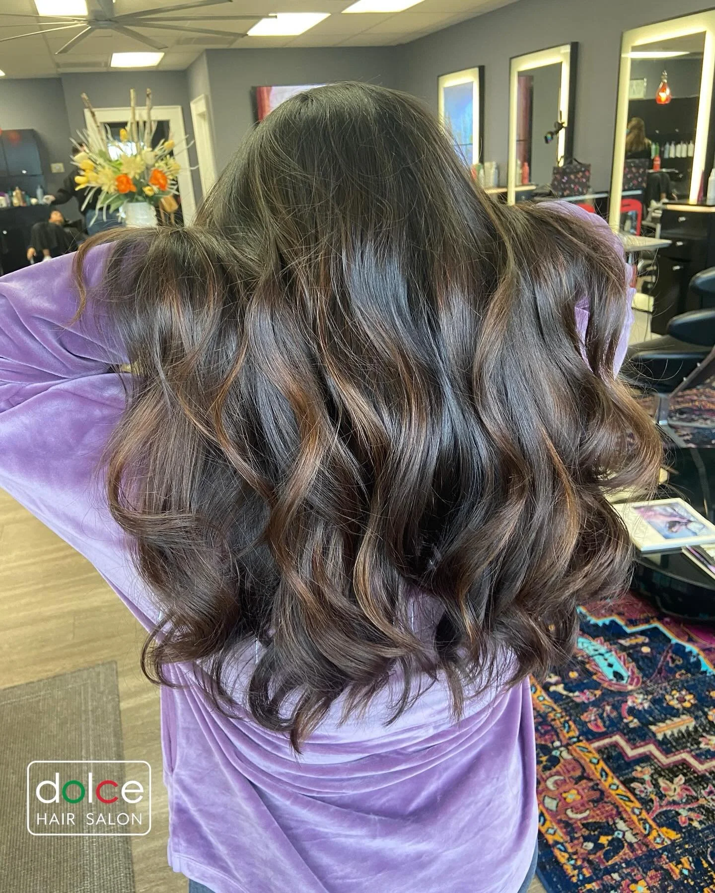 ✨ Hair Goals Activated ✨
When rich brunette meets effortless waves&hellip; this is the magic that happens at Dolce Hair Salon 💁🏽&zwj;♀️

From the perfect depth and dimension to that glossy, healthy shine &mdash; we specialize in making your dream h