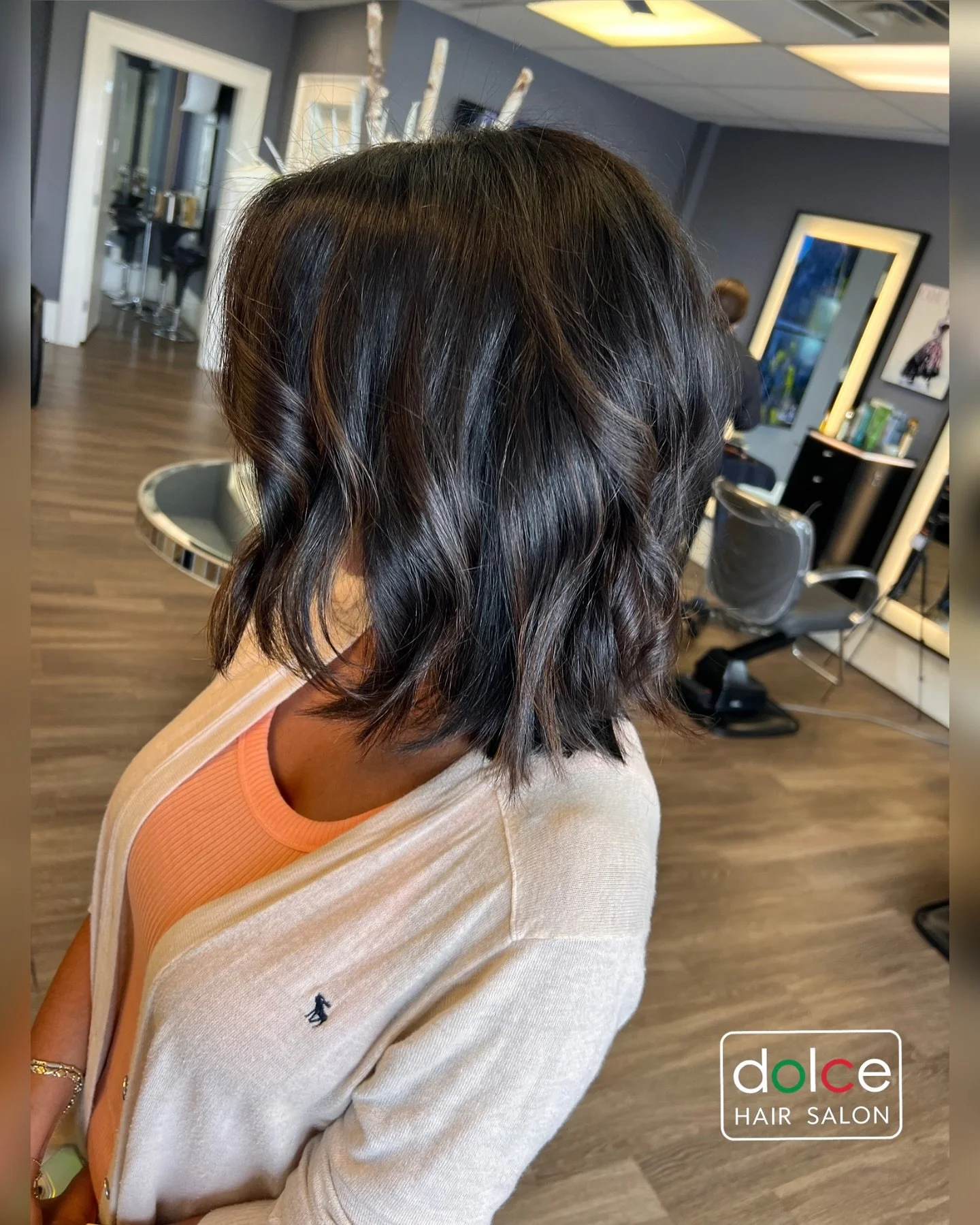 ✨ Fresh cut, glossy shine, effortless waves ✨
This chic shoulder-length style is giving all the modern, sophisticated vibes while staying low-maintenance and wearable every day.

📍 Colored, Cut &amp; Styled at Dolce Hair Salon &ndash; where healthy 