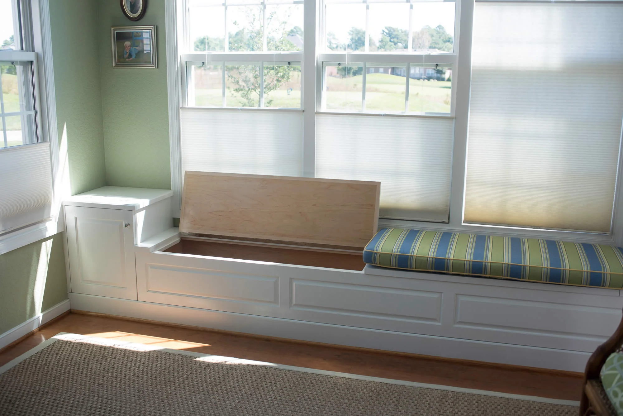 Bohnhoff-built-in-window-seat-2.jpg