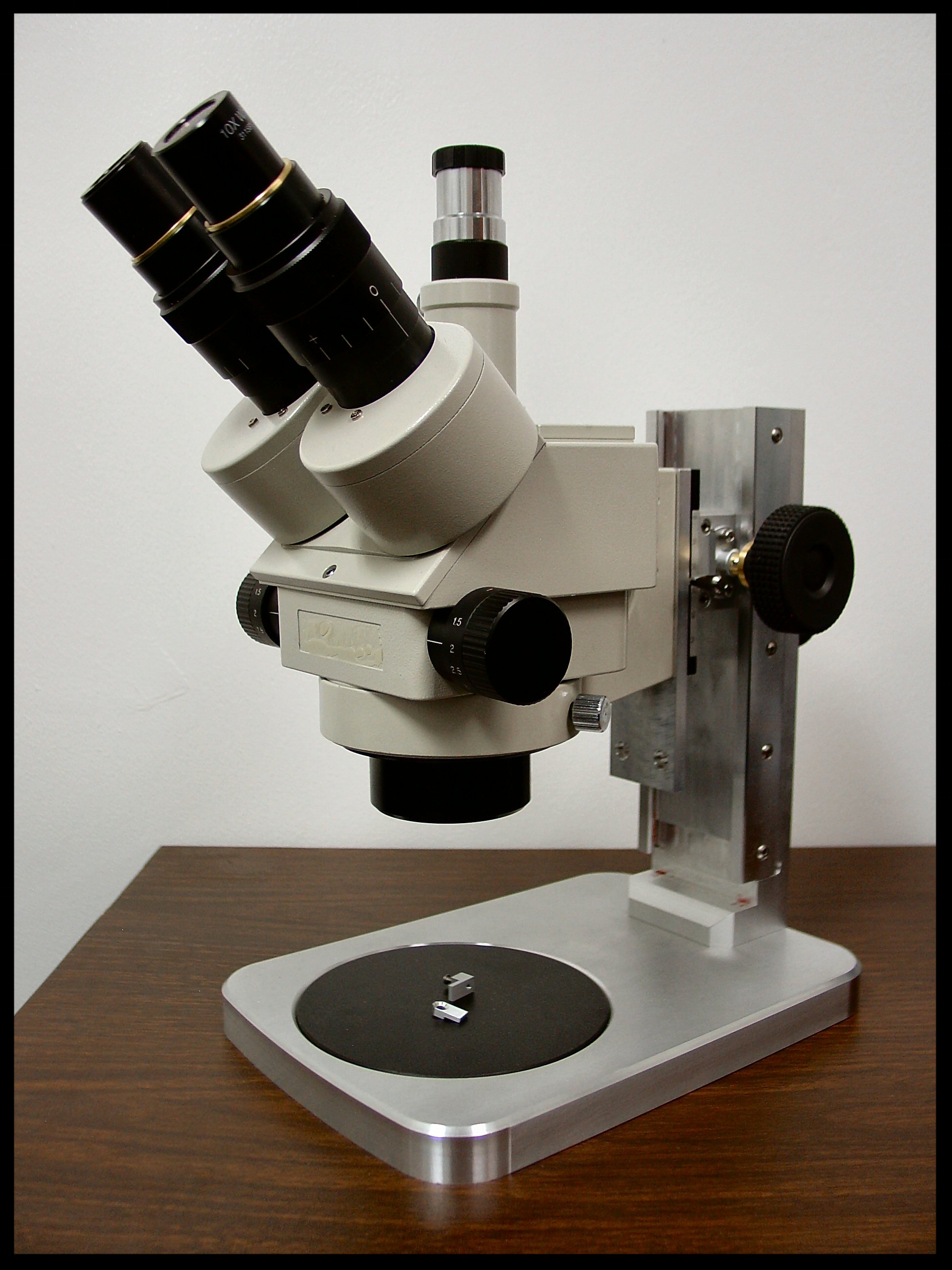 Precision Focus Microscope Stand
