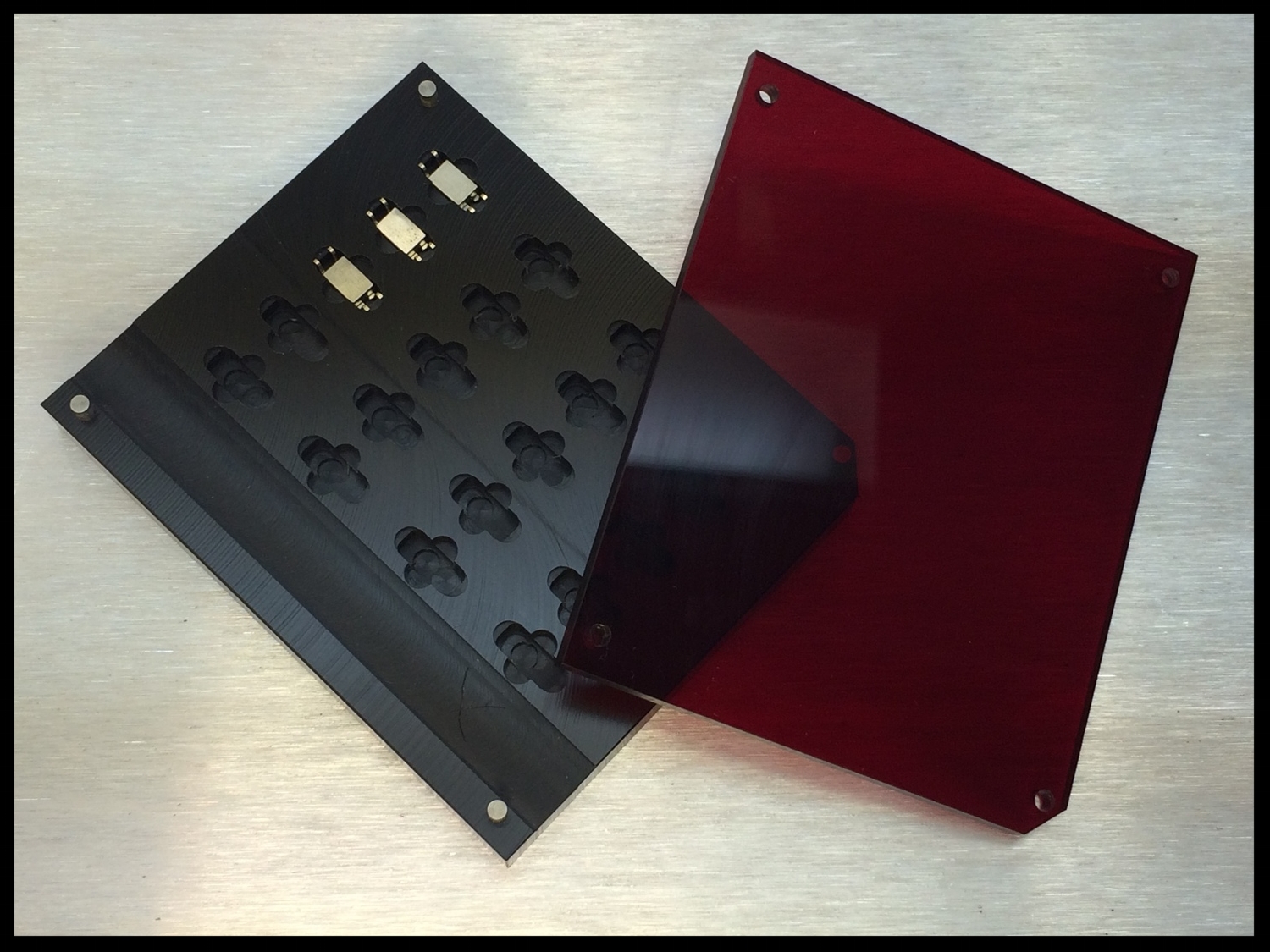 Lidded MEMS Divice Shipping tray