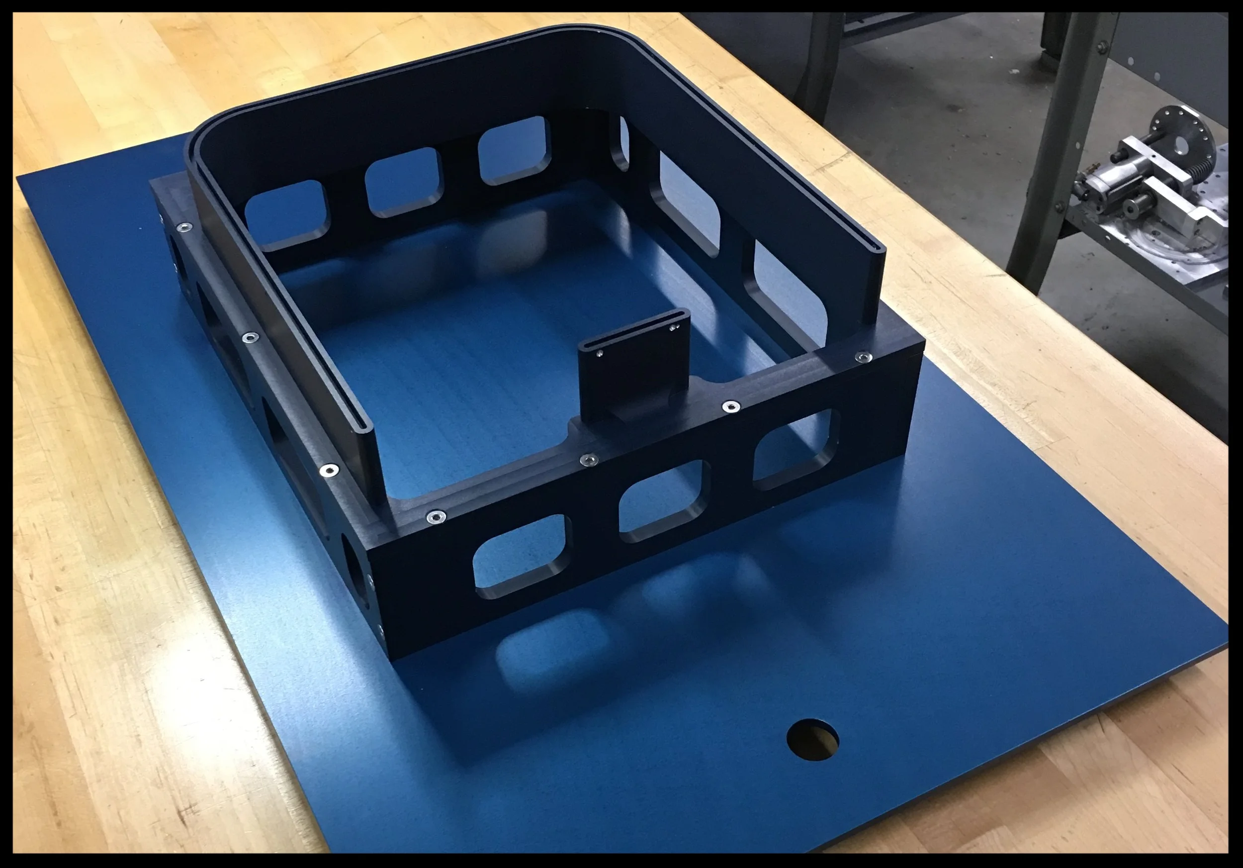 PACK SEAL NEST FIXTURE