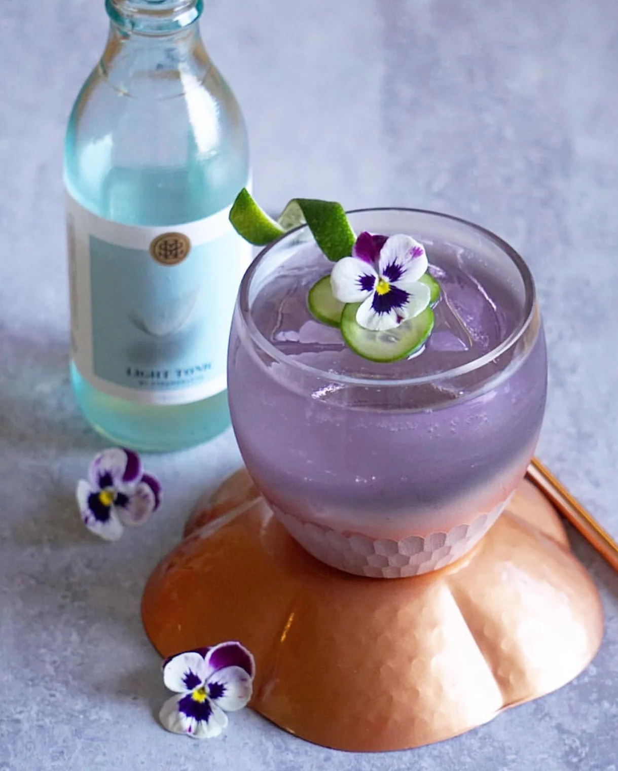 VODKA TONIC