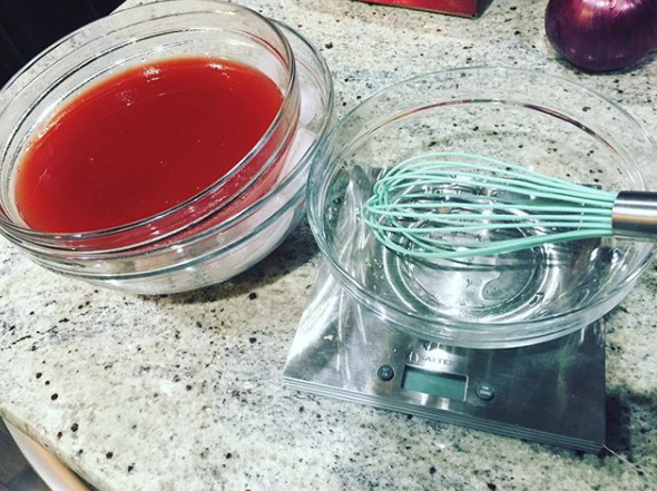 Warm Agar/Water Solution Mixed with Tomato Juice