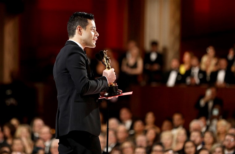 Rami Malek wins Best Actor for his performance in Bohemian Rhapsody (20th Century Fox, 2018).