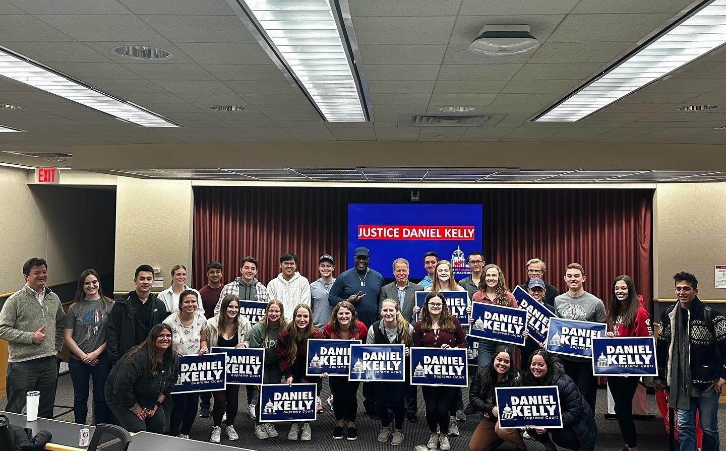 Thanks so much to Dan Kelly and his team for putting on a great event for us last night!! We were so happy that so many members had the opportunity to connect with him and learn more about the upcoming election. Remember to Vote Kelly on April 4th!!